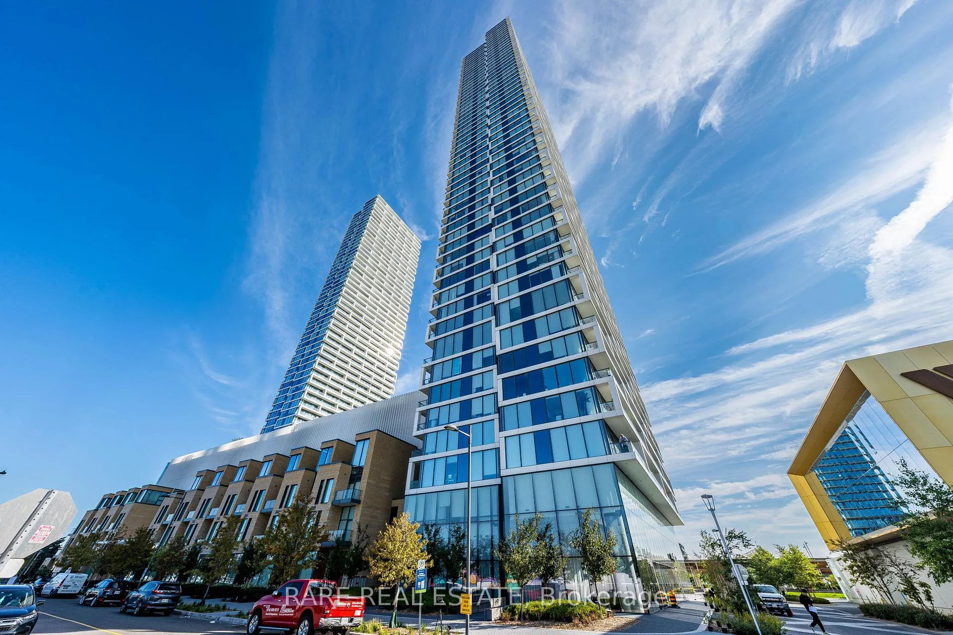 Front of Unit 5506, 5 Buttermill Avenue