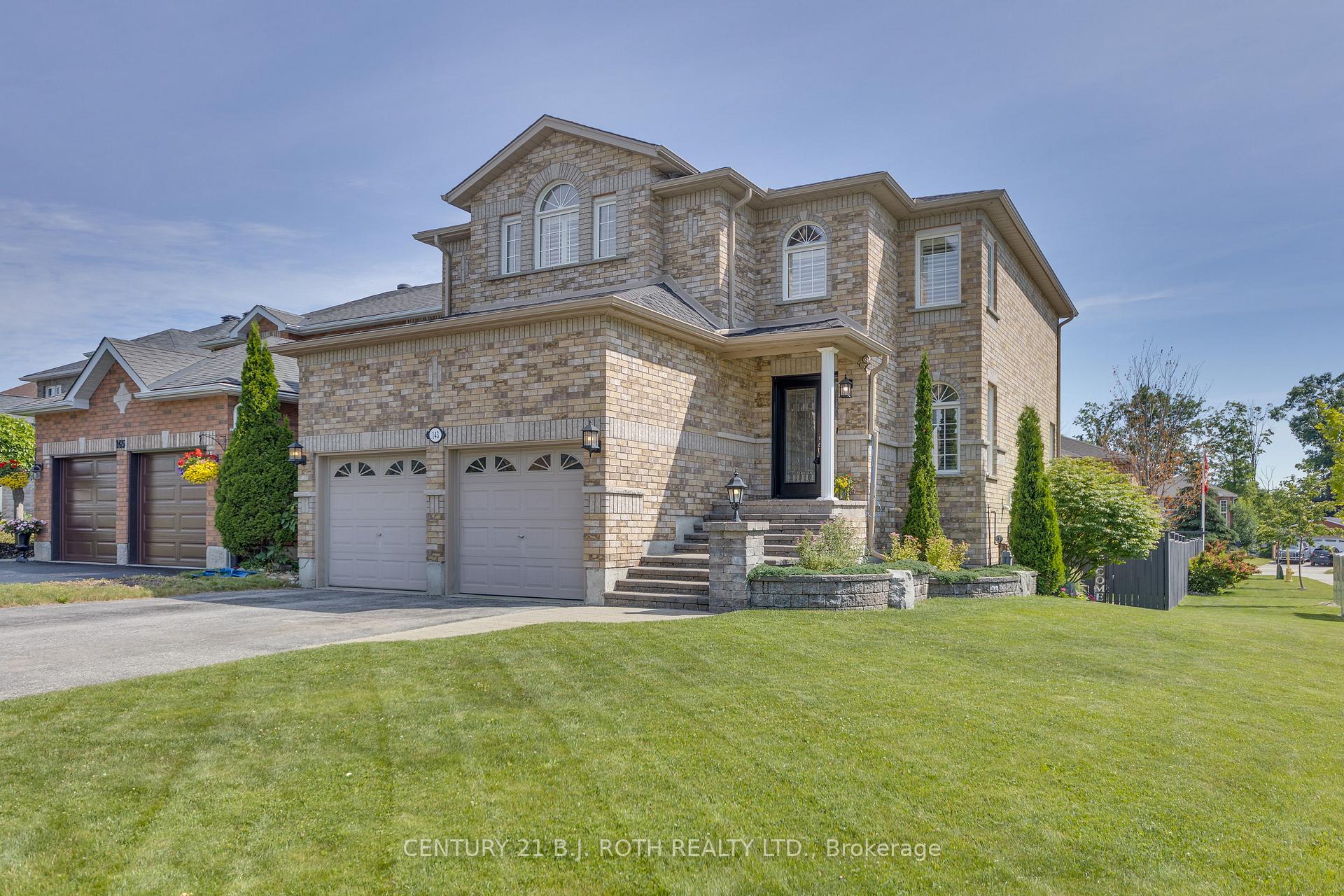 Photo 1 of 143 Crompton Drive, Barrie, Little Lake — HOMEH