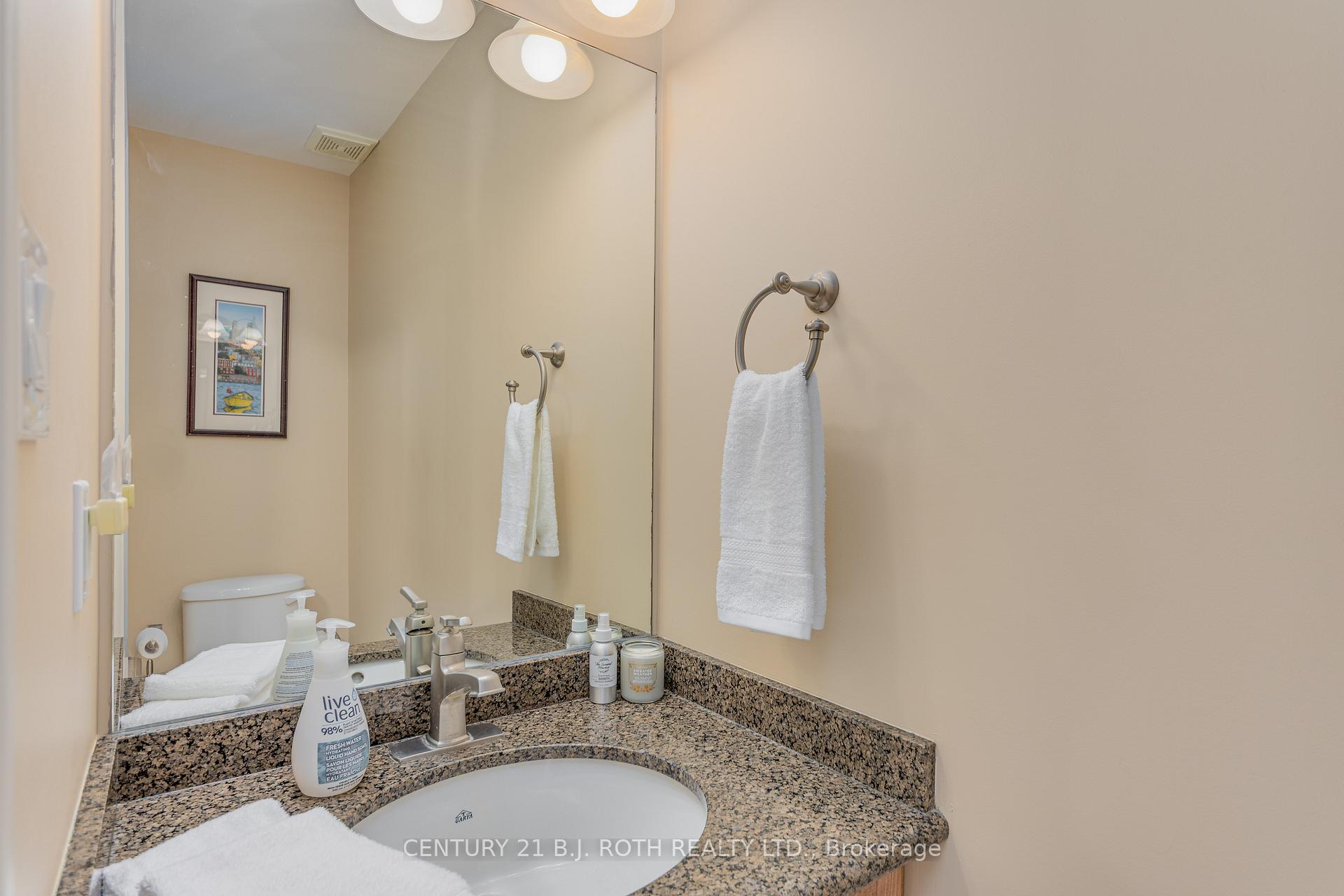 Photo 22 of 143 Crompton Drive, Barrie, Little Lake — HOMEH
