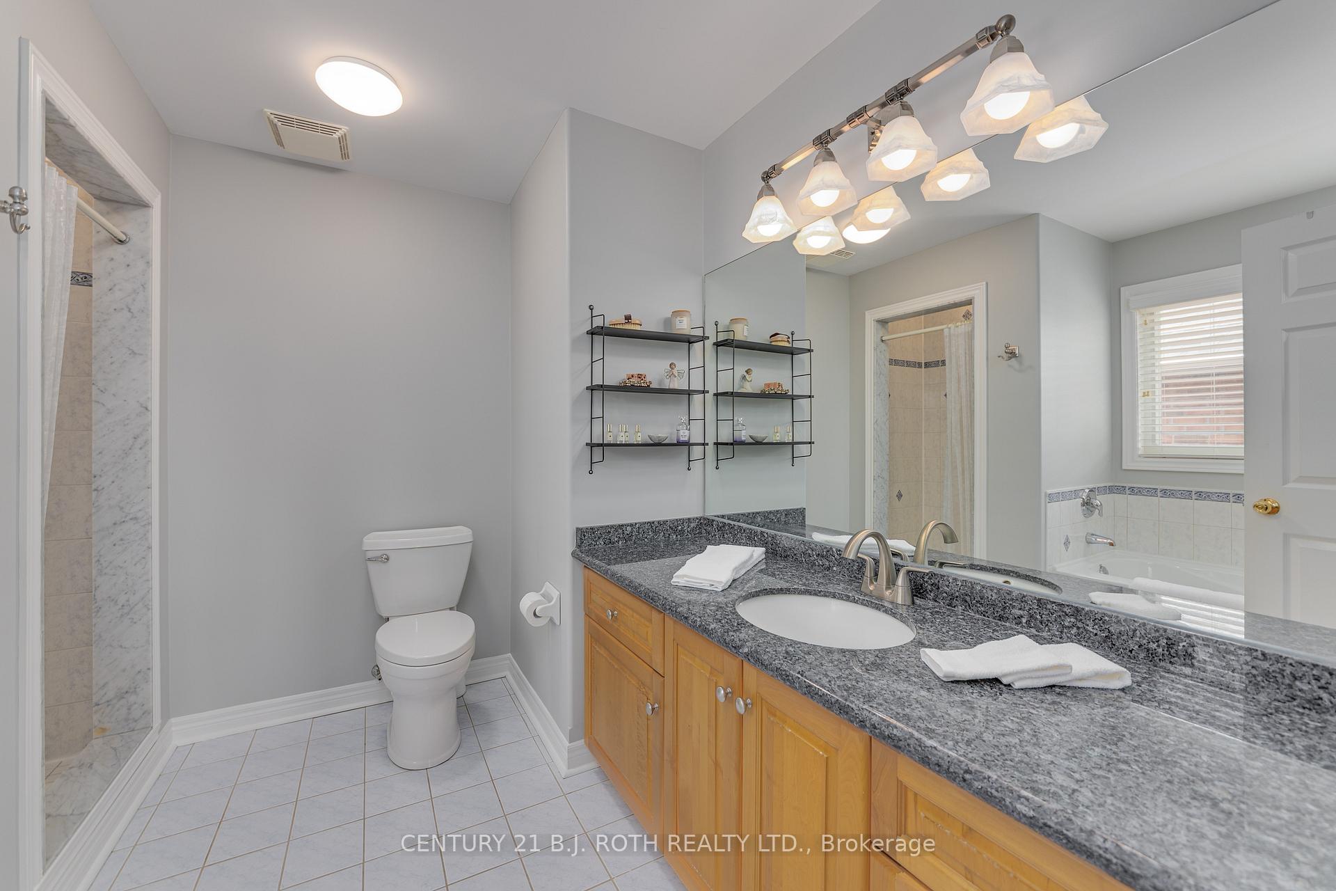 Photo 27 of 143 Crompton Drive, Barrie, Little Lake — HOMEH