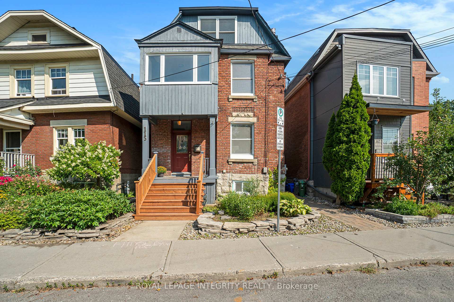 Front of 115 Springhurst Avenue