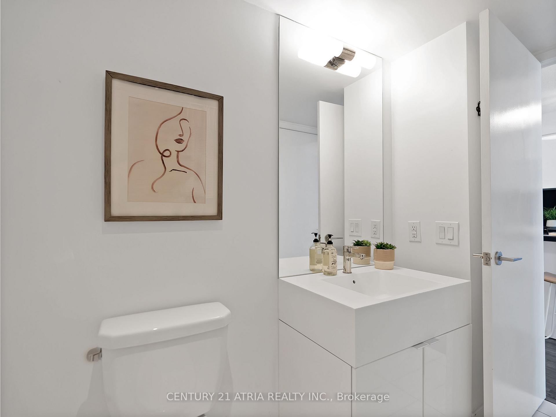 Photo 13 of Unit 2103, 15 Iceboat Terrace, Toronto, Waterfront Communities — HOMEH