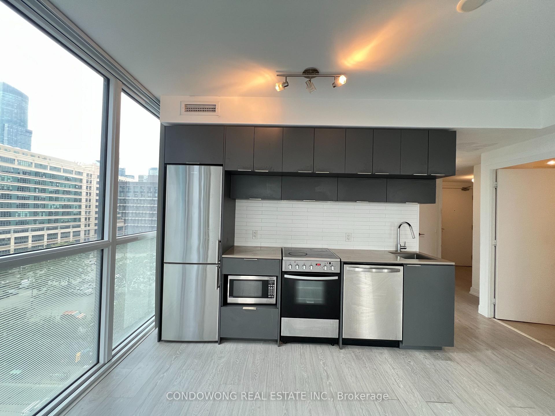 Photo 3 of Unit 810, 181 Dundas Street E, Toronto, Church-Yonge Corridor — HOMEH