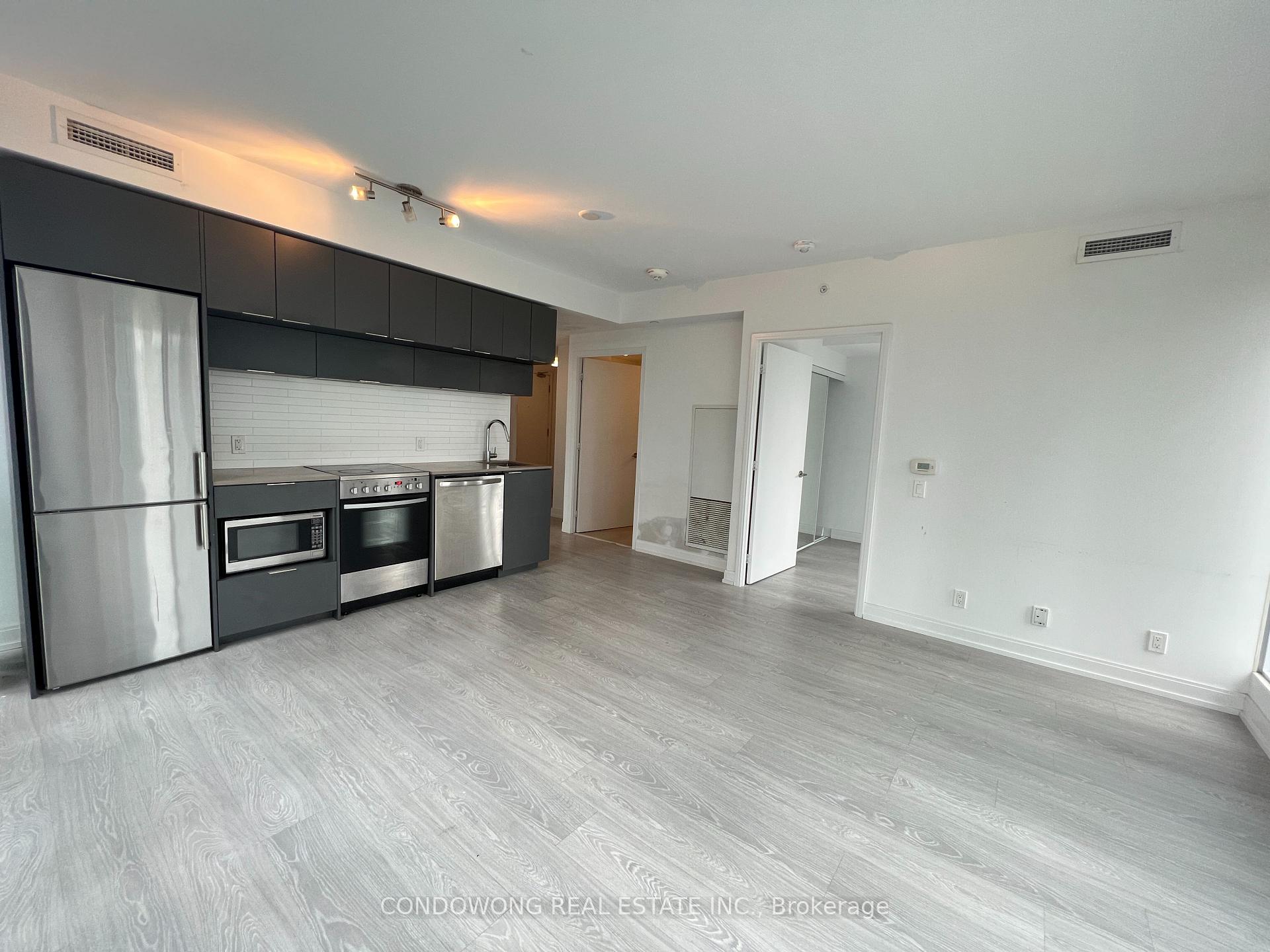 Photo 5 of Unit 810, 181 Dundas Street E, Toronto, Church-Yonge Corridor — HOMEH