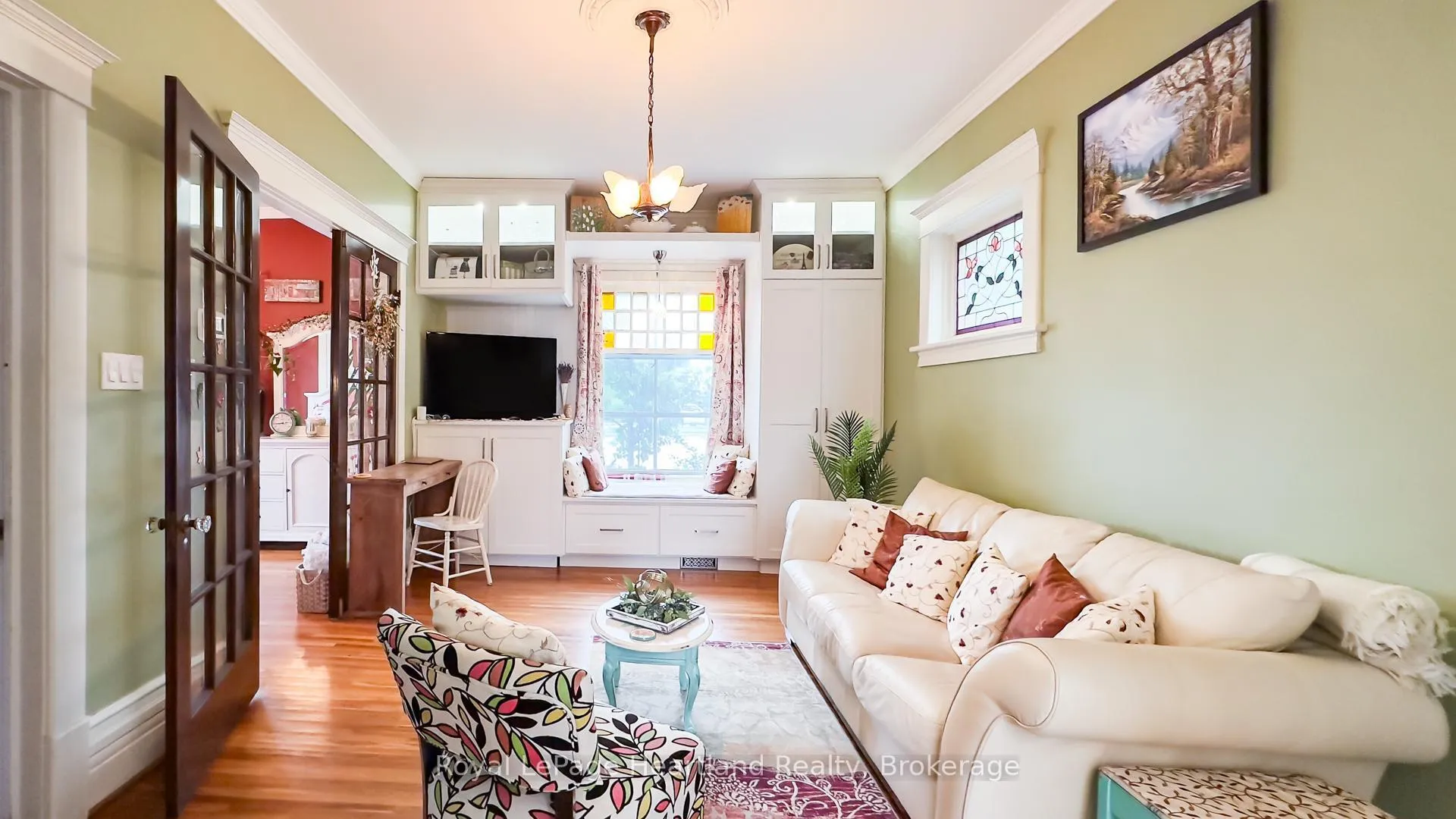 Photo 6 of 132 Elgin Avenue E, Goderich, Goderich (Town) — HOMEH