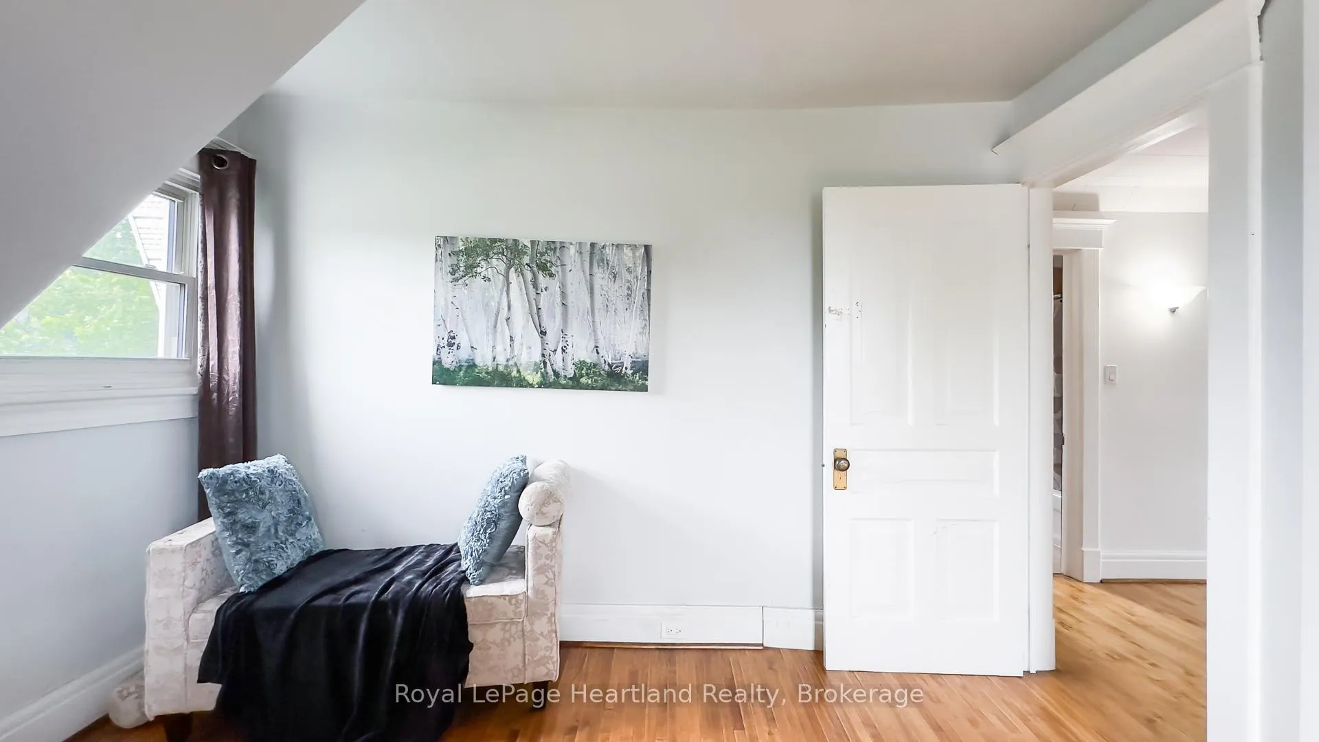 Photo 33 of 132 Elgin Avenue E, Goderich, Goderich (Town) — HOMEH