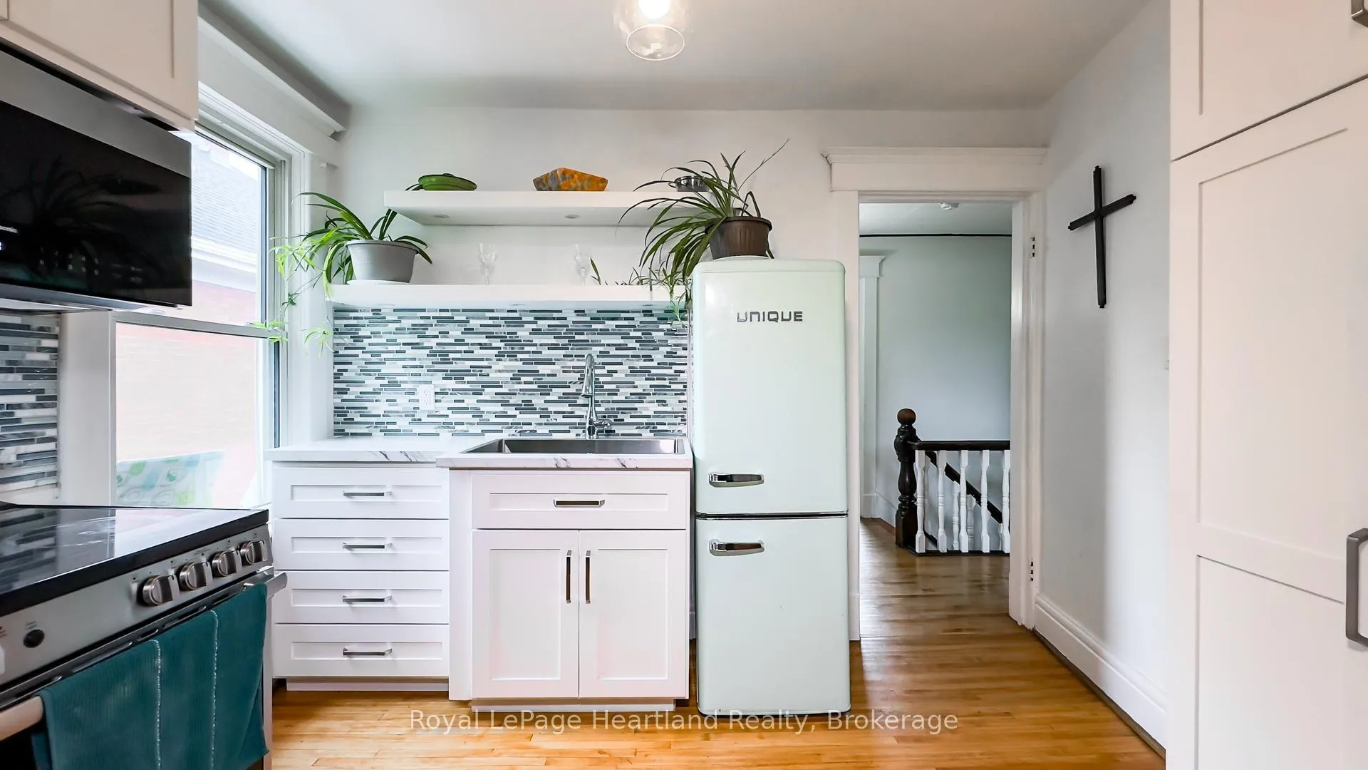 Photo 36 of 132 Elgin Avenue E, Goderich, Goderich (Town) — HOMEH