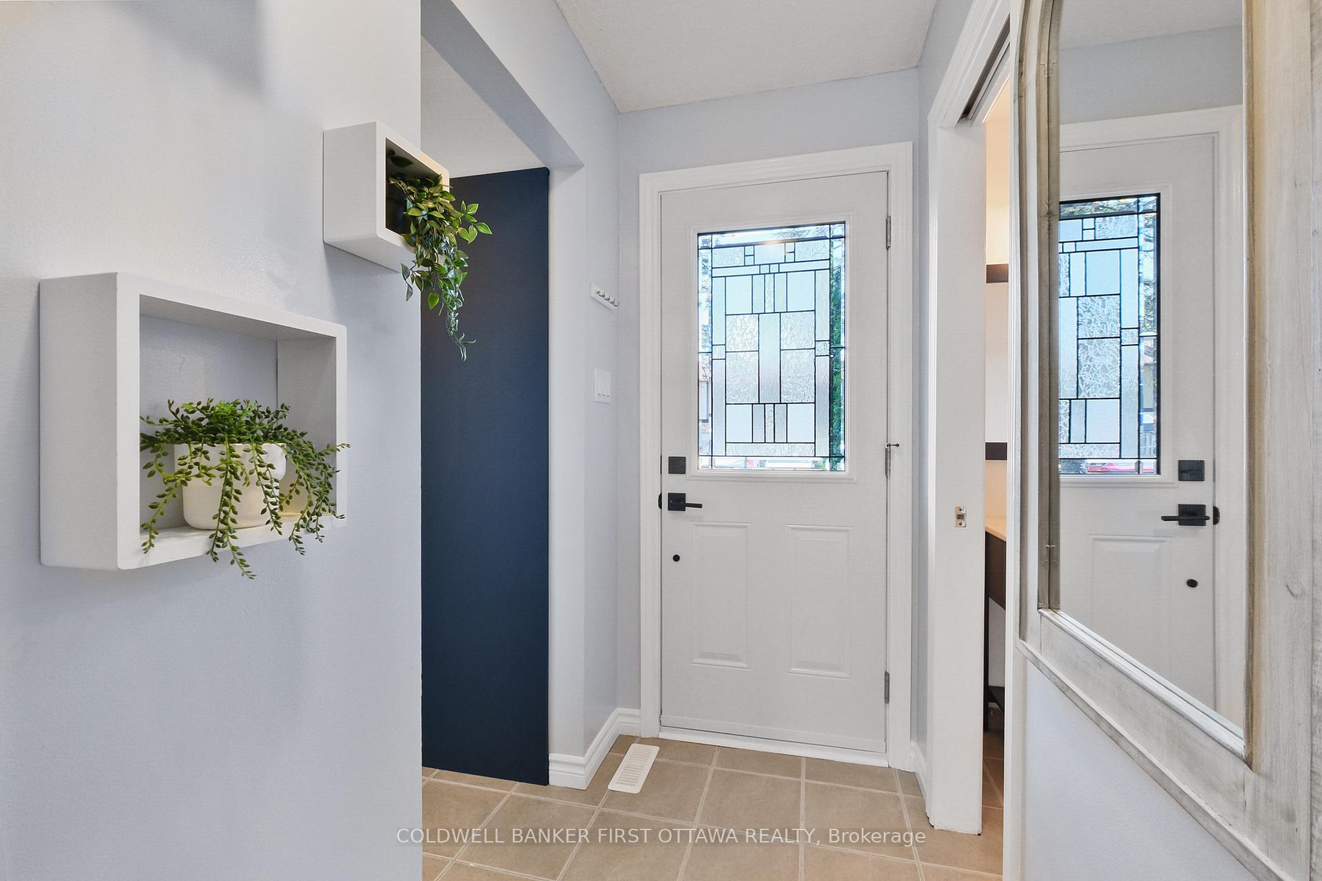 Photo 1 of 1351 Bakker Court, Ottawa, Convent Glen South — HOMEH