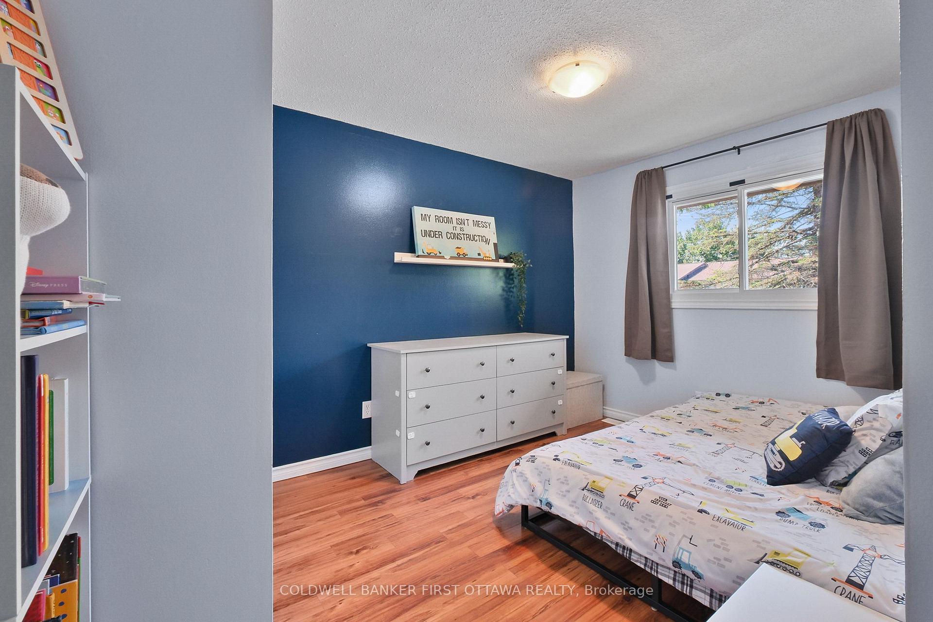Photo 9 of 1351 Bakker Court, Ottawa, Convent Glen South — HOMEH