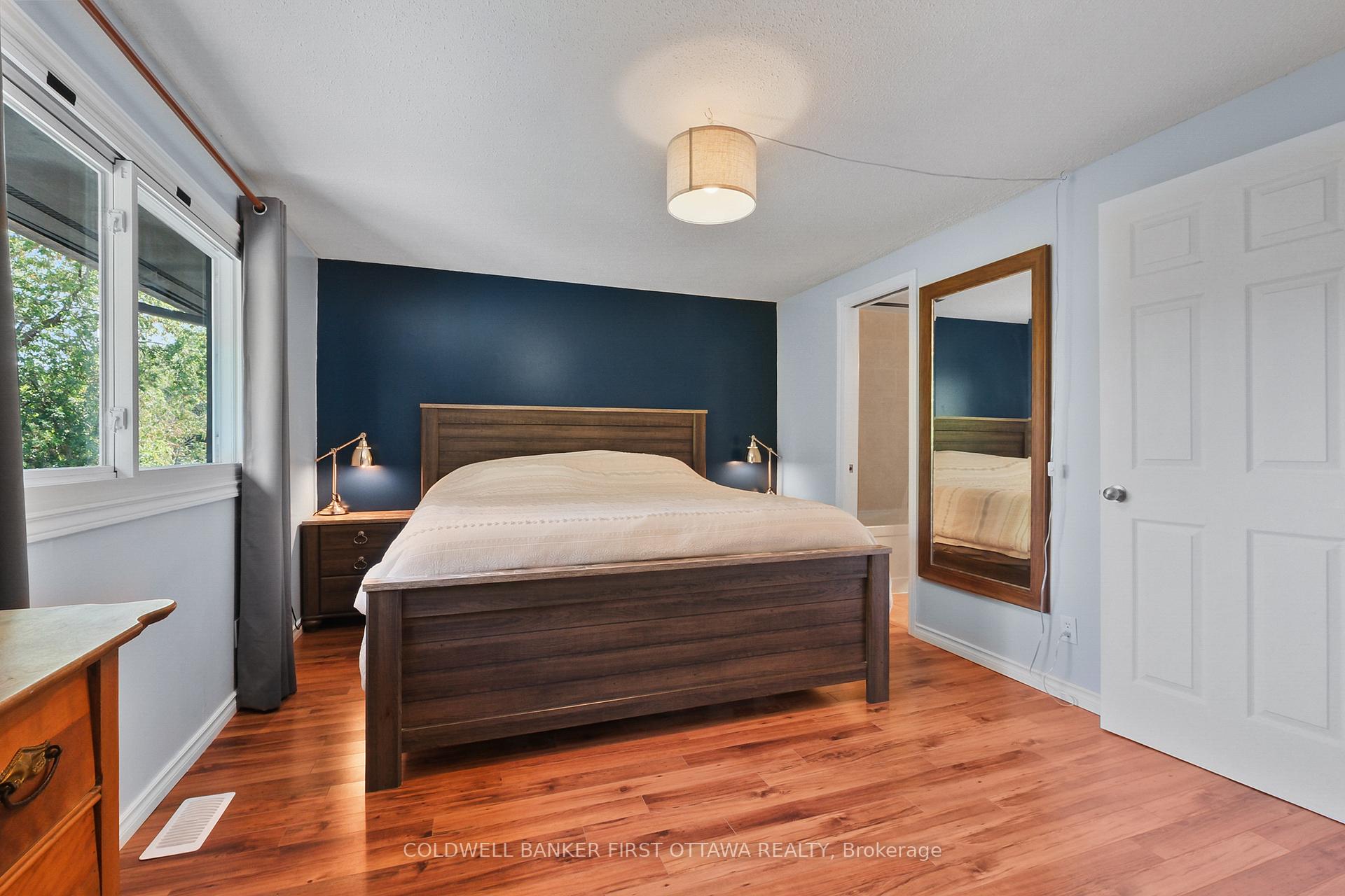 Photo 13 of 1351 Bakker Court, Ottawa, Convent Glen South — HOMEH