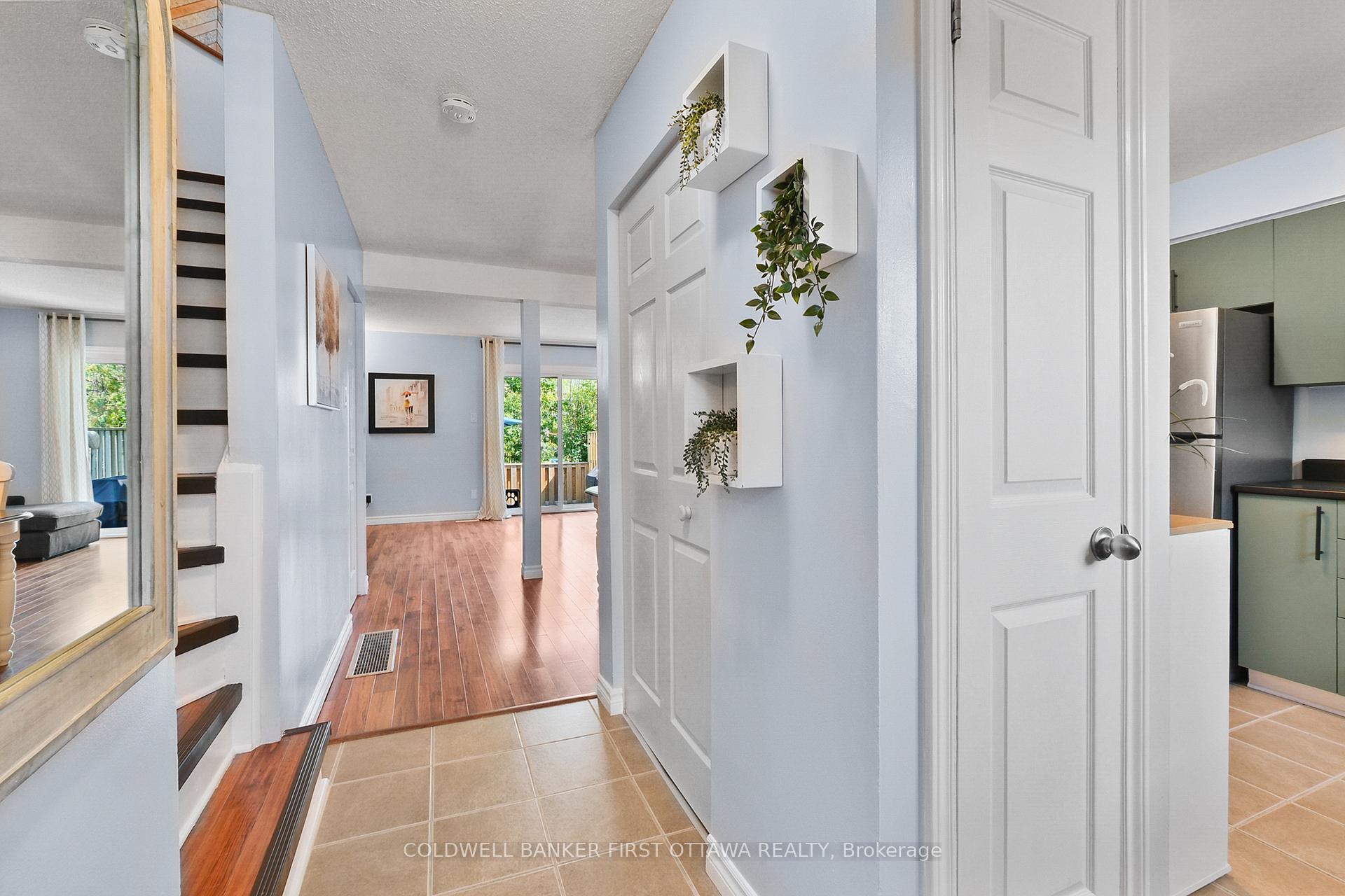 Photo 26 of 1351 Bakker Court, Ottawa, Convent Glen South — HOMEH