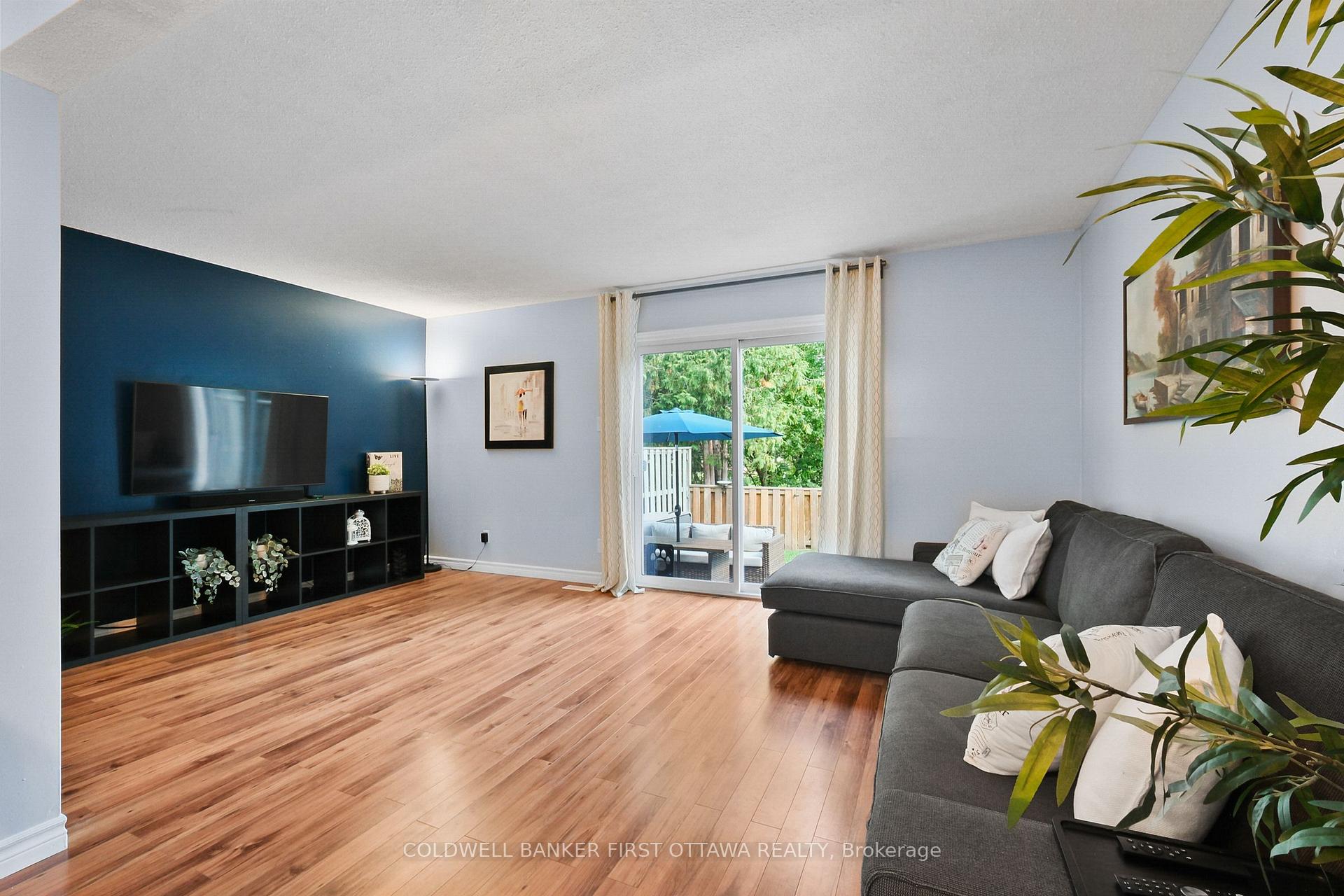 Photo 31 of 1351 Bakker Court, Ottawa, Convent Glen South — HOMEH