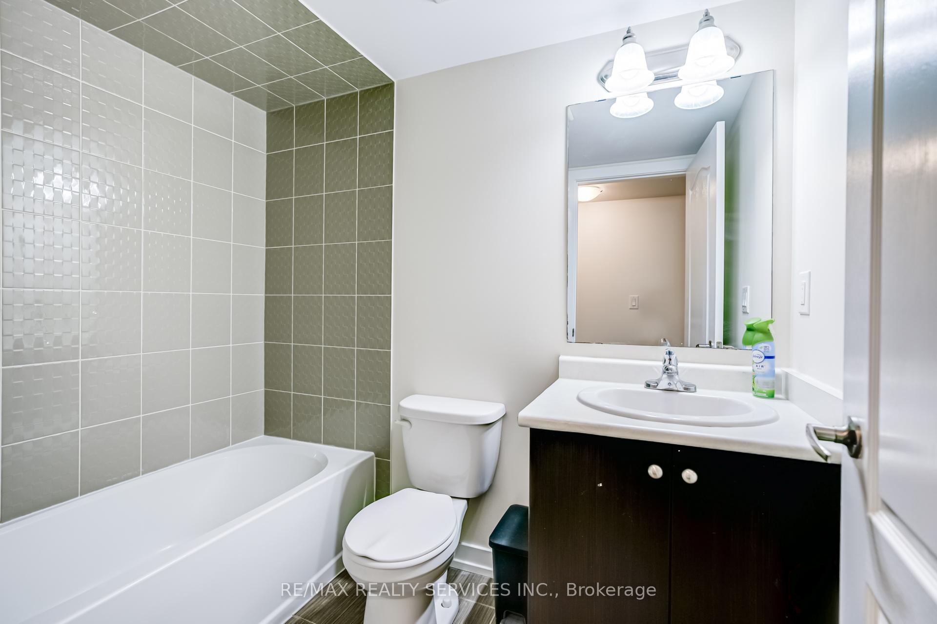 Photo 42 of Unit 2119, 2 Westmeath Lane, Markham, Cornell — HOMEH