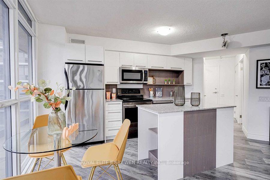 Photo 4 of Unit 1804, 25 Carlton Street, Toronto, Church-Yonge Corridor — HOMEH