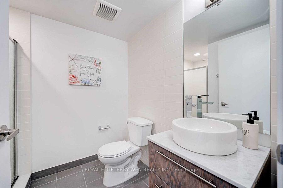 Photo 10 of Unit 1804, 25 Carlton Street, Toronto, Church-Yonge Corridor — HOMEH