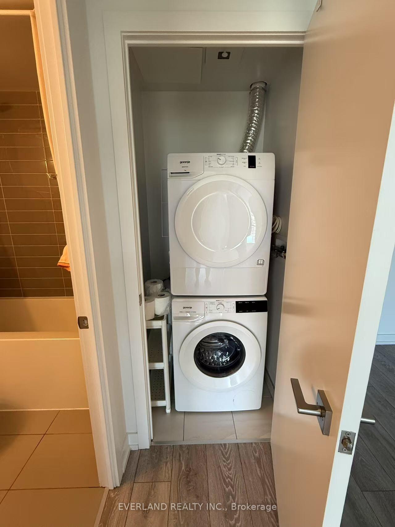 Photo 9 of Unit 1810, 159 Wellesley Street, Toronto, Cabbagetown-South St. James Town — HOMEH