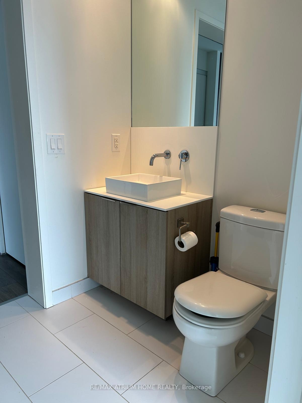 Photo 3 of Unit 3401, 159 Dundas Street E, Toronto, Church-Yonge Corridor — HOMEH