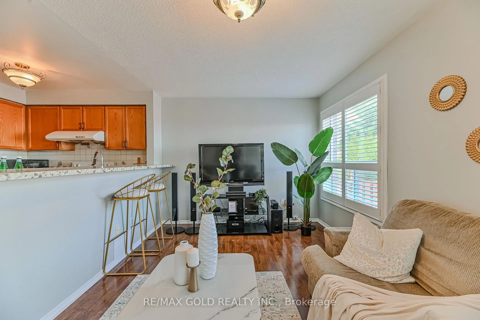 Photo 10 of 125 Bunchberry Way, Brampton, Sandringham-Wellington — HOMEH