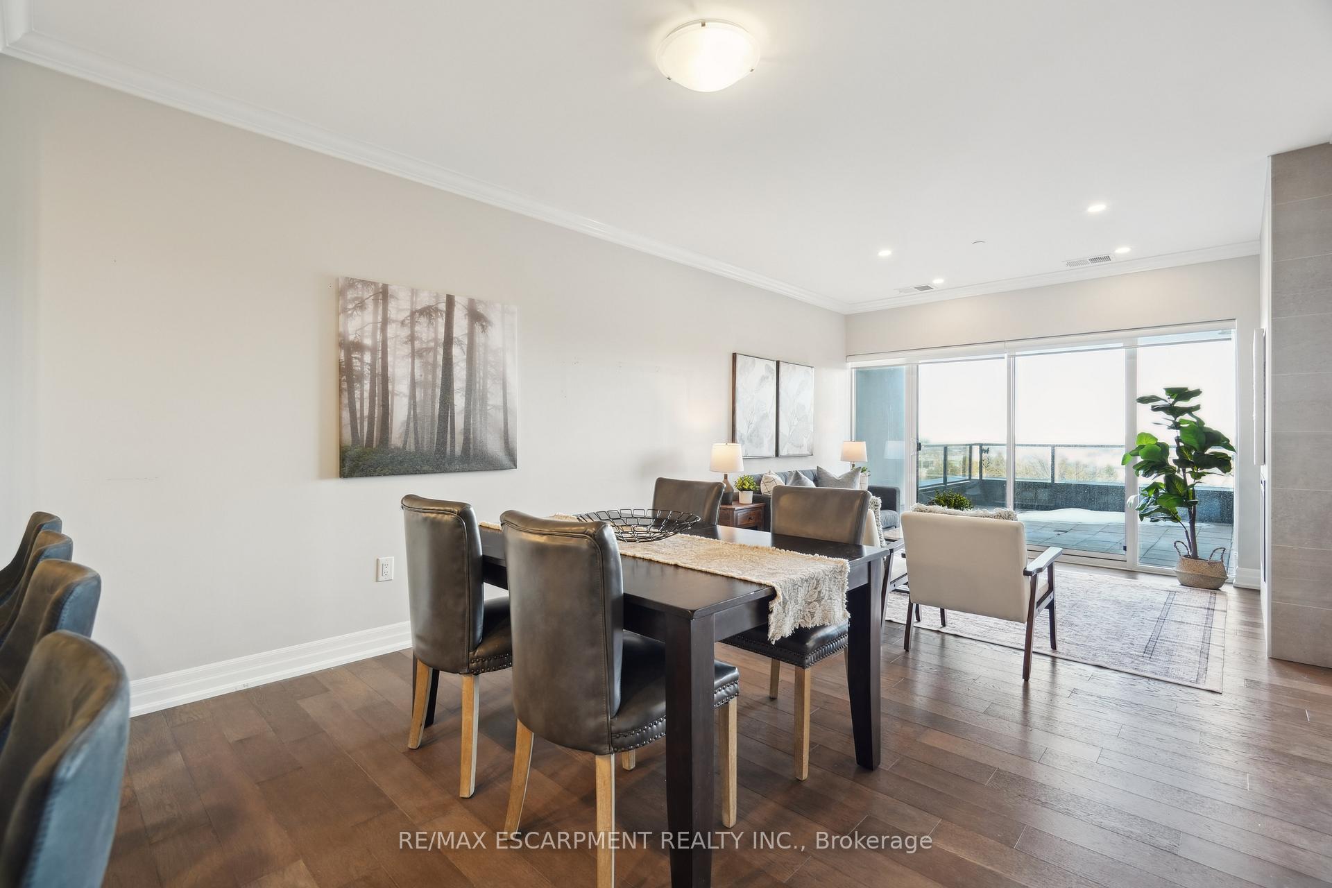 Photo 9 of Unit 309, 1878 Gordon Street, Guelph, Pineridge/Westminster Woods — HOMEH