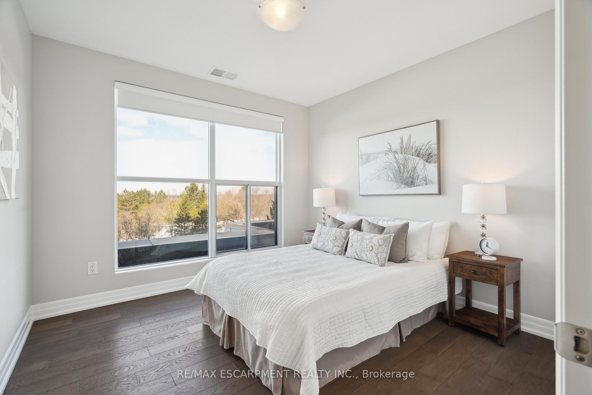 Photo 14 of Unit 309, 1878 Gordon Street, Guelph, Pineridge/Westminster Woods — HOMEH