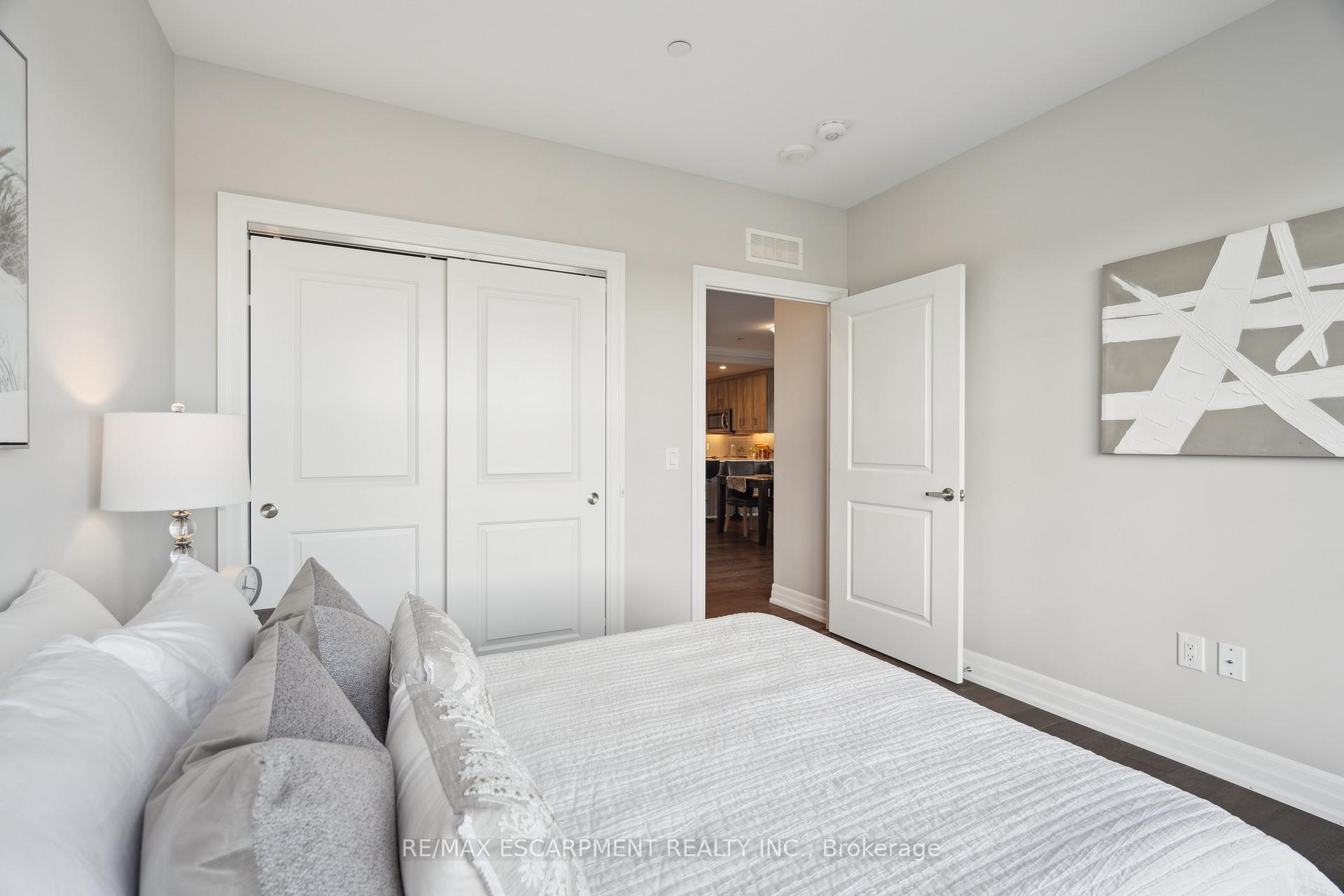 Photo 15 of Unit 309, 1878 Gordon Street, Guelph, Pineridge/Westminster Woods — HOMEH