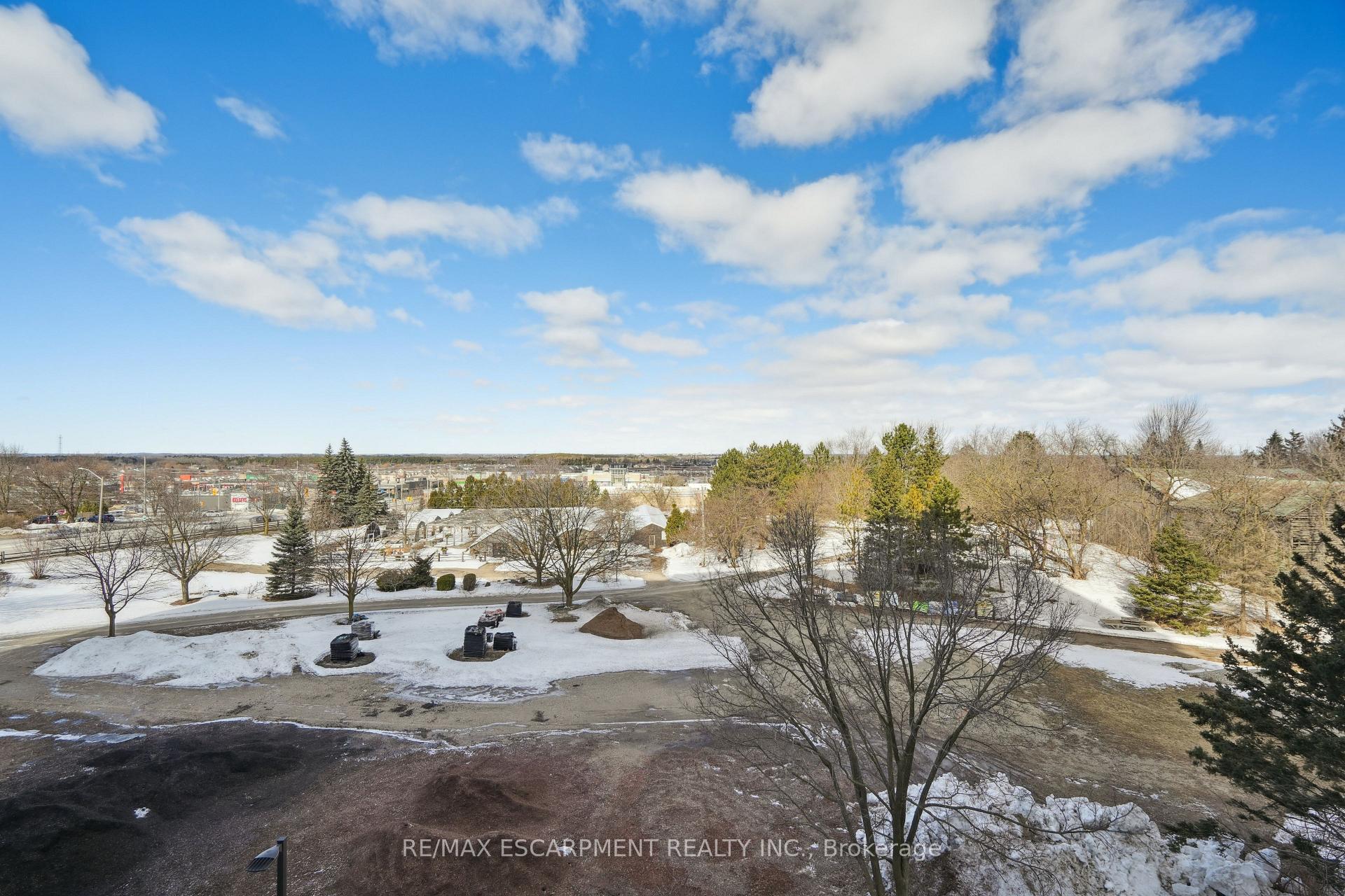 Photo 23 of Unit 309, 1878 Gordon Street, Guelph, Pineridge/Westminster Woods — HOMEH