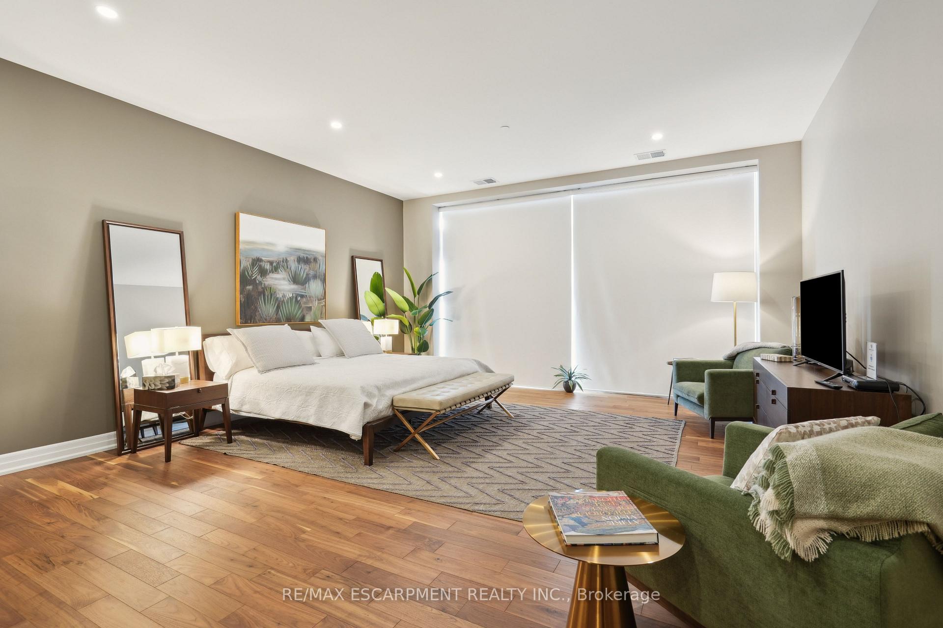 Photo 35 of Unit 309, 1878 Gordon Street, Guelph, Pineridge/Westminster Woods — HOMEH