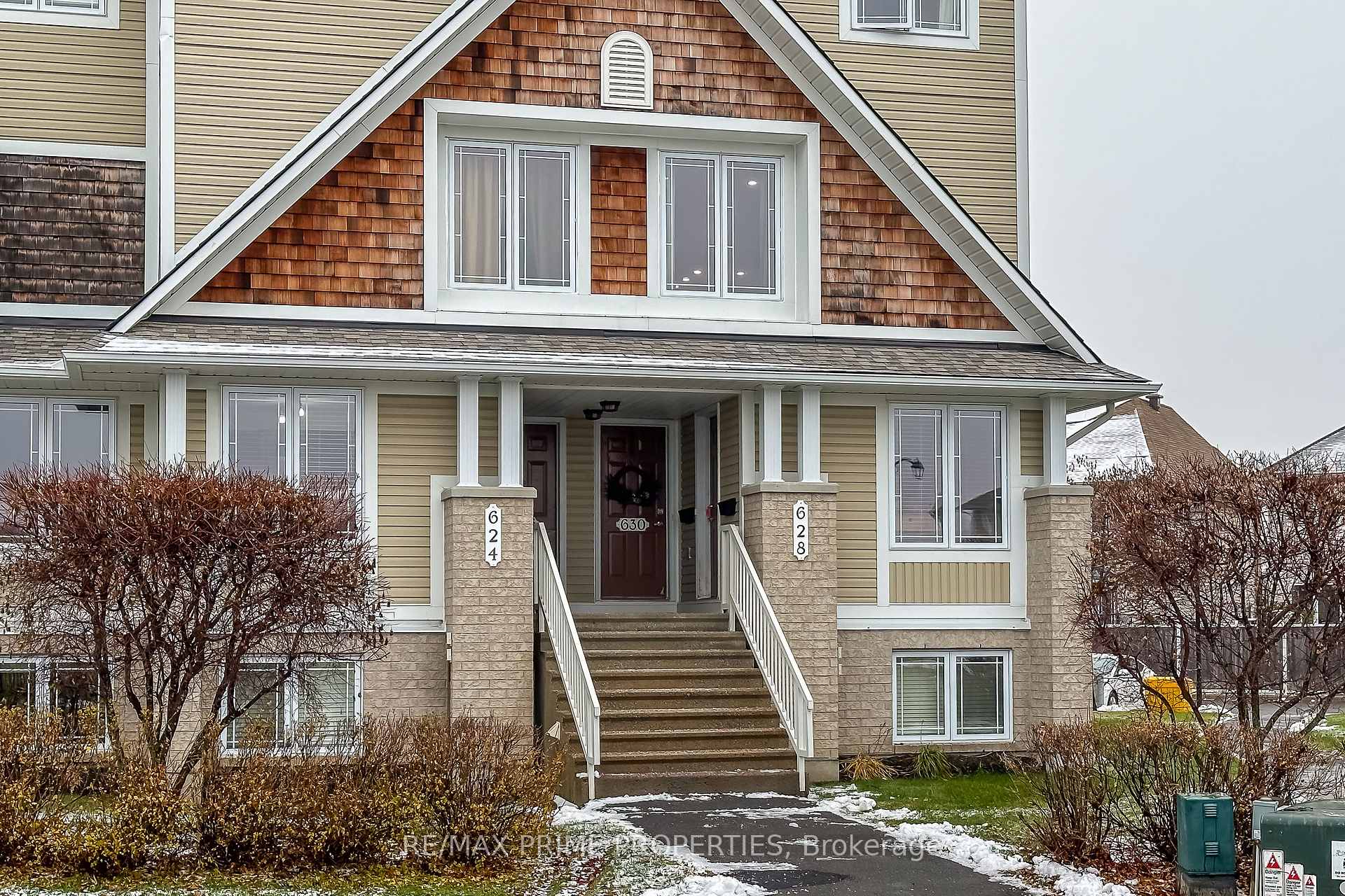 Photo 2 of 630 Lakeridge Drive, Ottawa, Avalon East — HOMEH