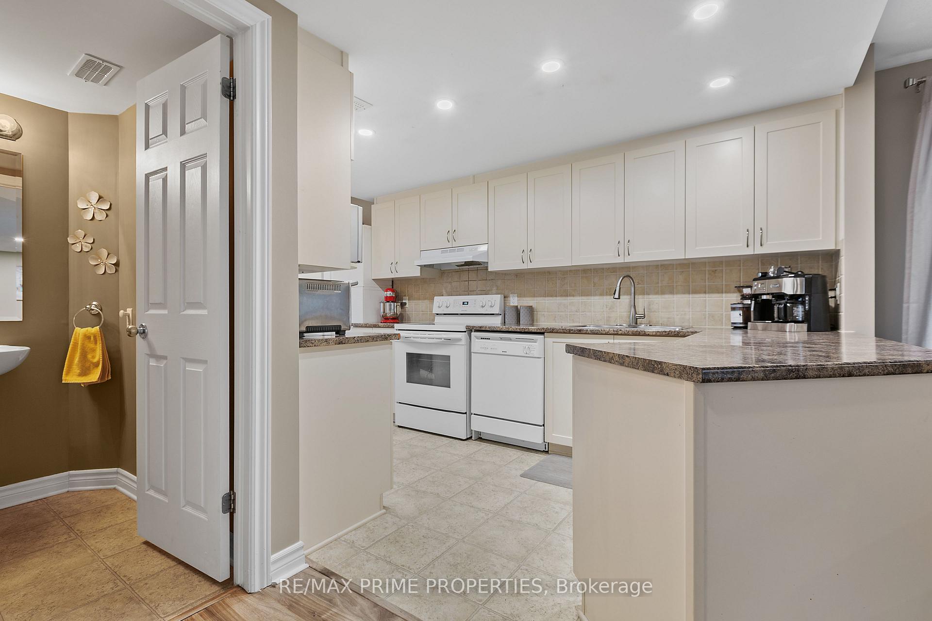 Photo 15 of 630 Lakeridge Drive, Ottawa, Avalon East — HOMEH