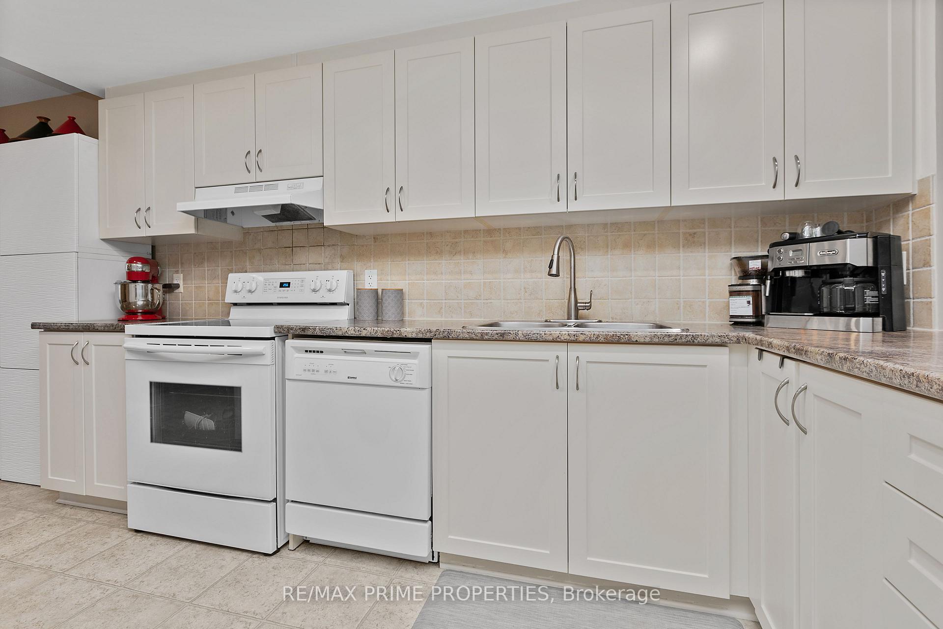 Photo 17 of 630 Lakeridge Drive, Ottawa, Avalon East — HOMEH