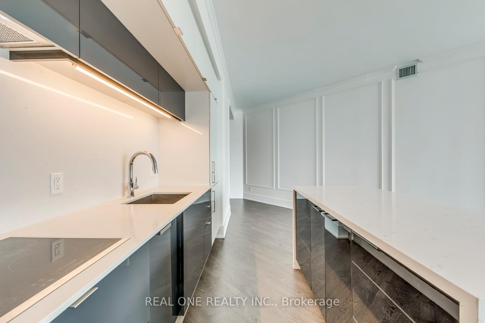 Photo 31 of Unit 818, 1 Edgewater Drive, Toronto, Waterfront Communities — HOMEH