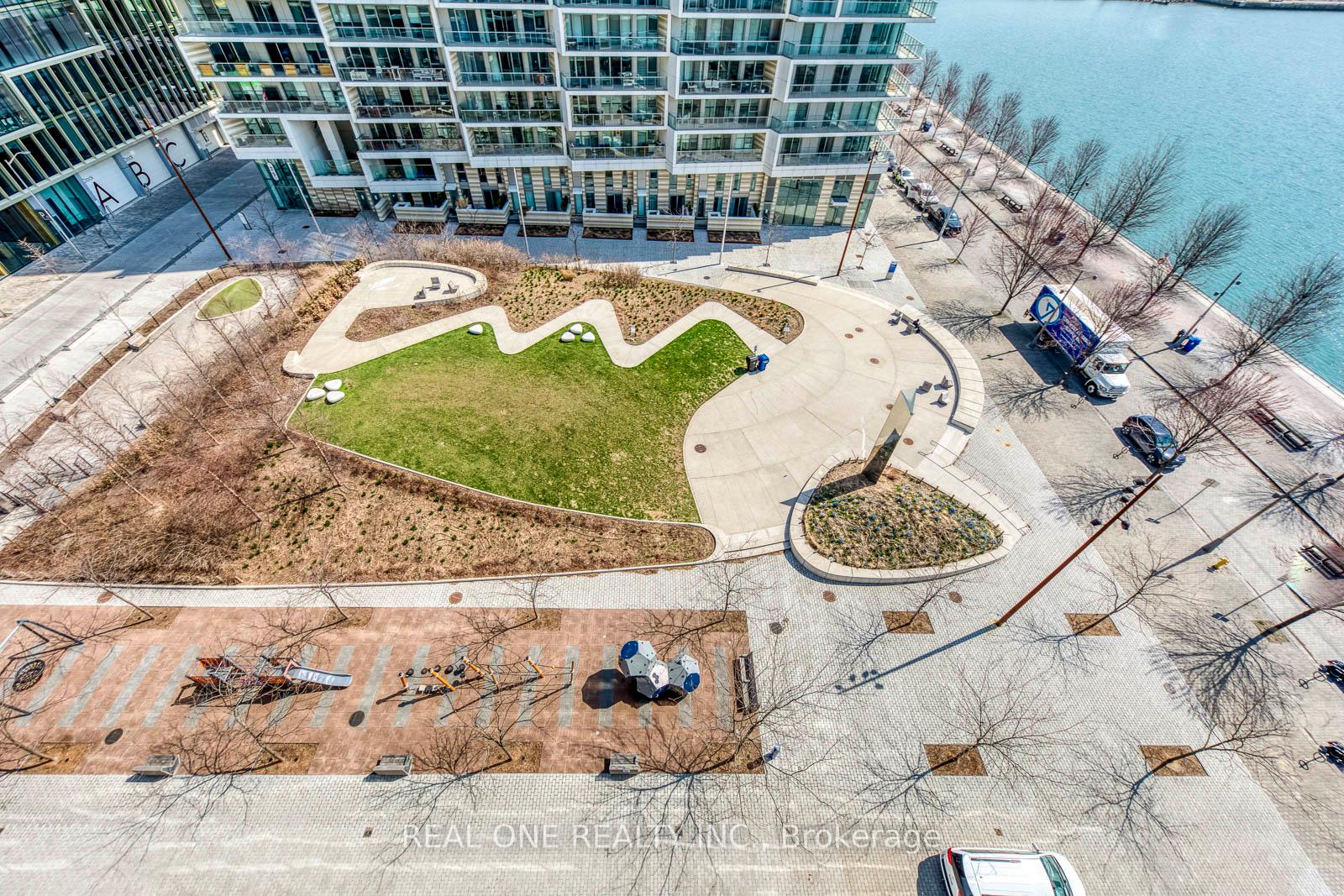 Photo 44 of Unit 818, 1 Edgewater Drive, Toronto, Waterfront Communities — HOMEH