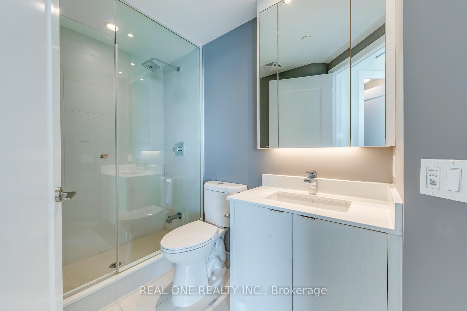 Photo 55 of Unit 818, 1 Edgewater Drive, Toronto, Waterfront Communities — HOMEH