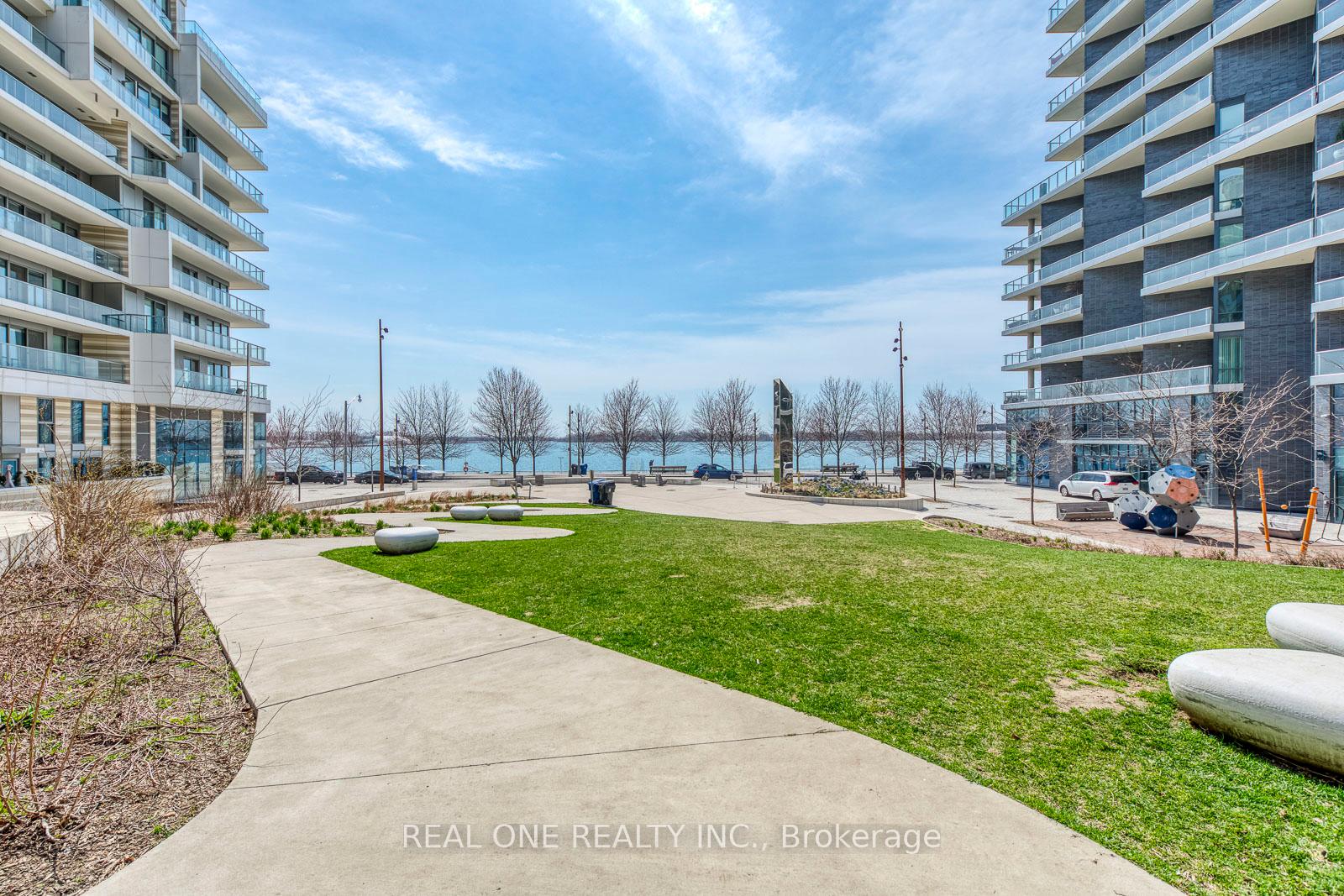 Photo 86 of Unit 818, 1 Edgewater Drive, Toronto, Waterfront Communities — HOMEH