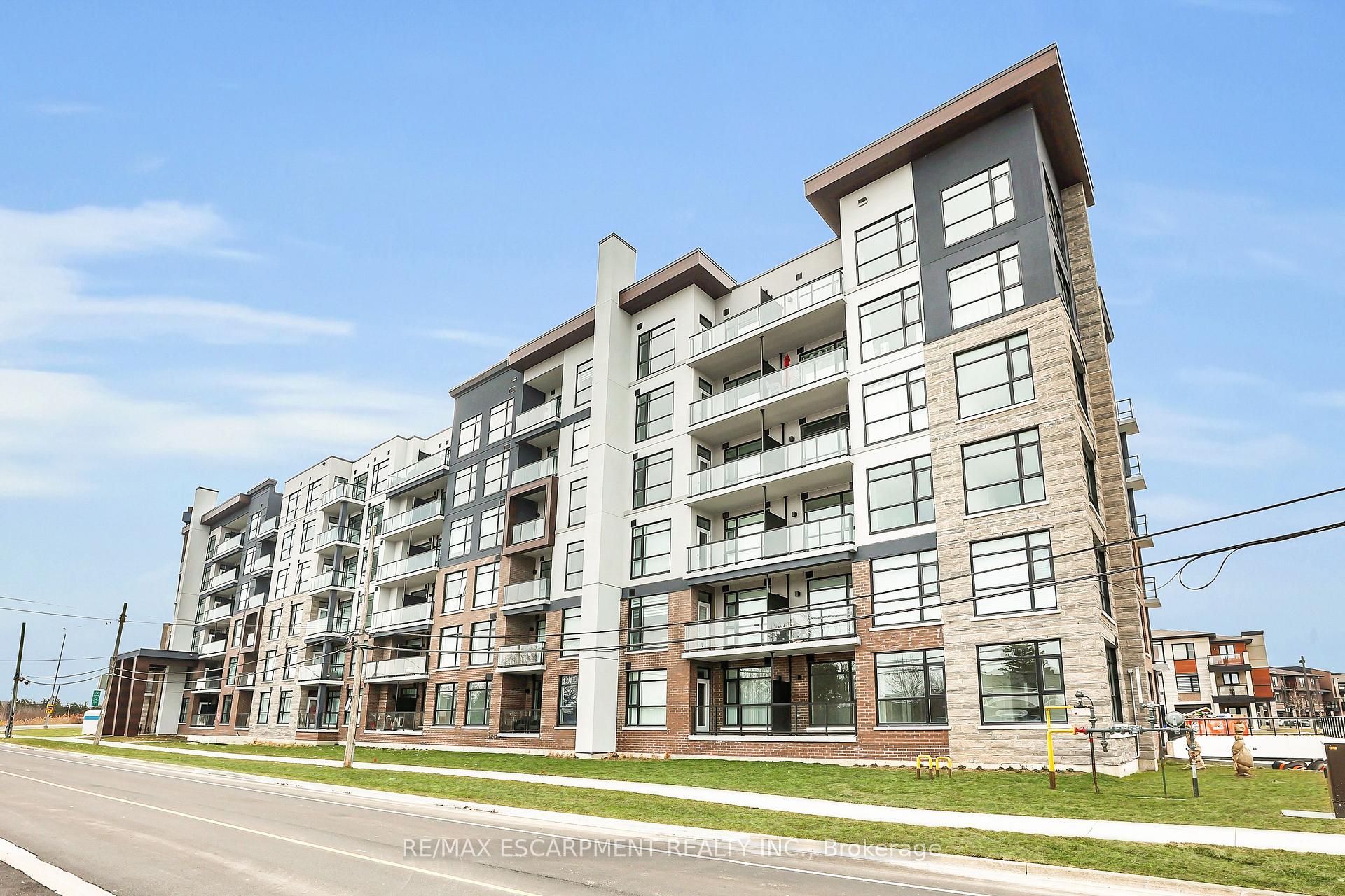 Photo 2 of Unit 412, 600 North Service Road, Hamilton, Lakeshore — HOMEH