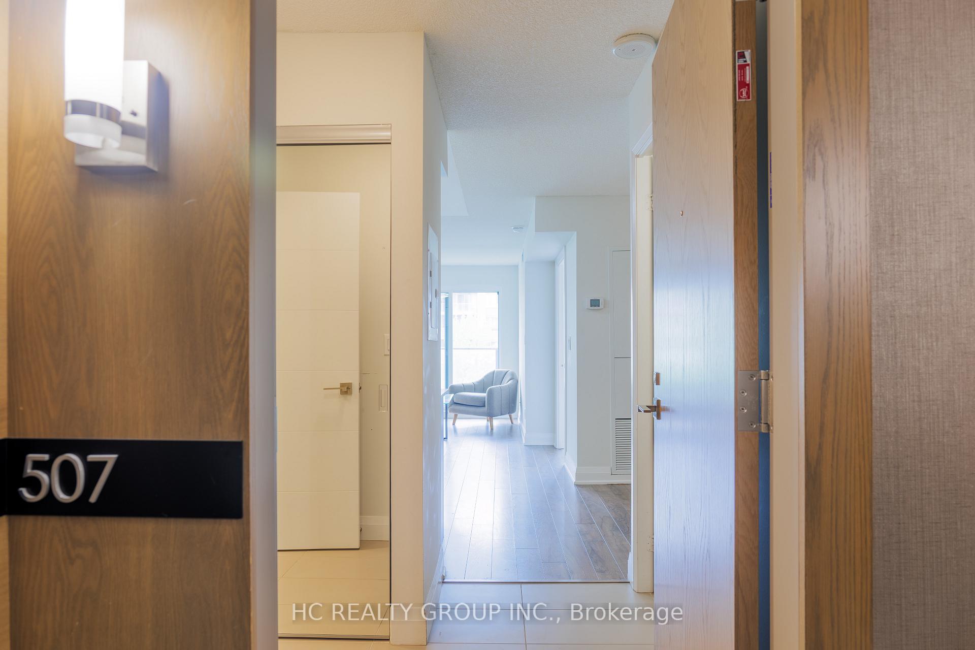 Photo 1 of Unit 507, 18 Uptown Drive, Markham, Unionville — HOMEH
