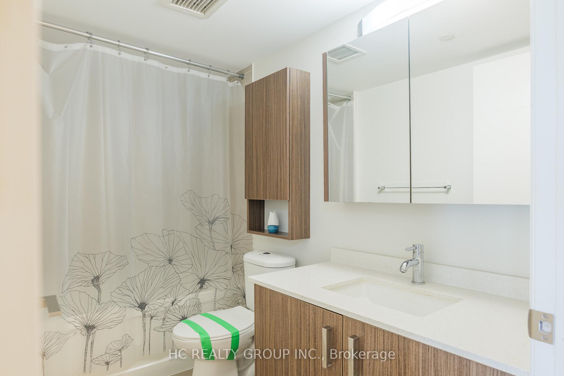 Photo 4 of Unit 507, 18 Uptown Drive, Markham, Unionville — HOMEH
