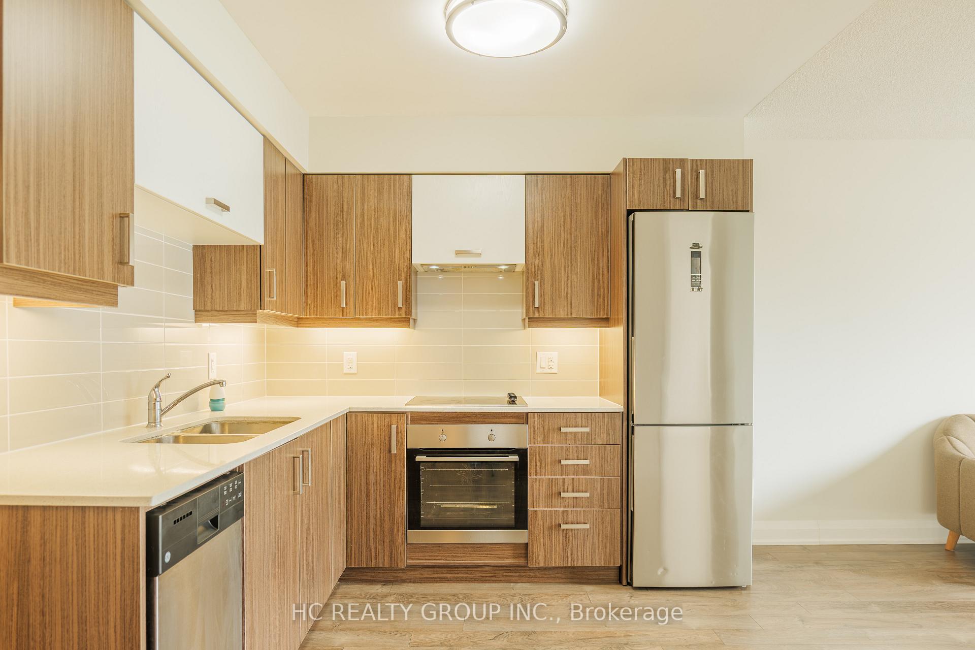 Photo 7 of Unit 507, 18 Uptown Drive, Markham, Unionville — HOMEH