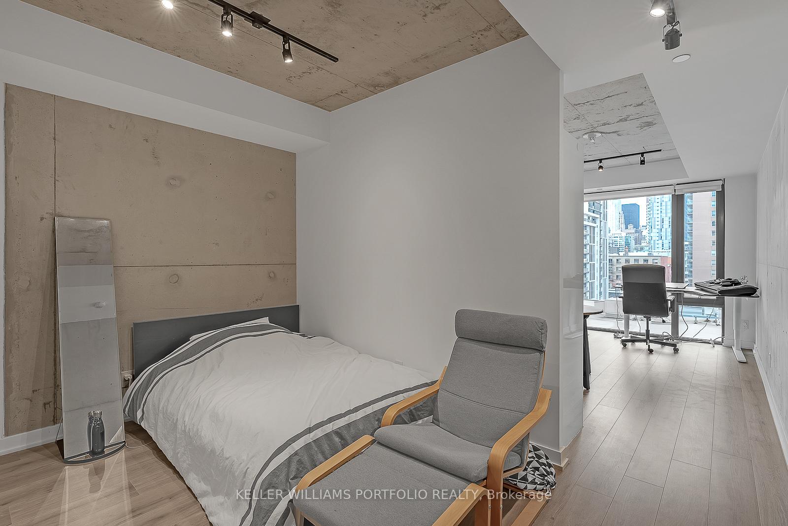 Photo 5 of Unit 615, 55 Ontario Street, Toronto, Moss Park — HOMEH