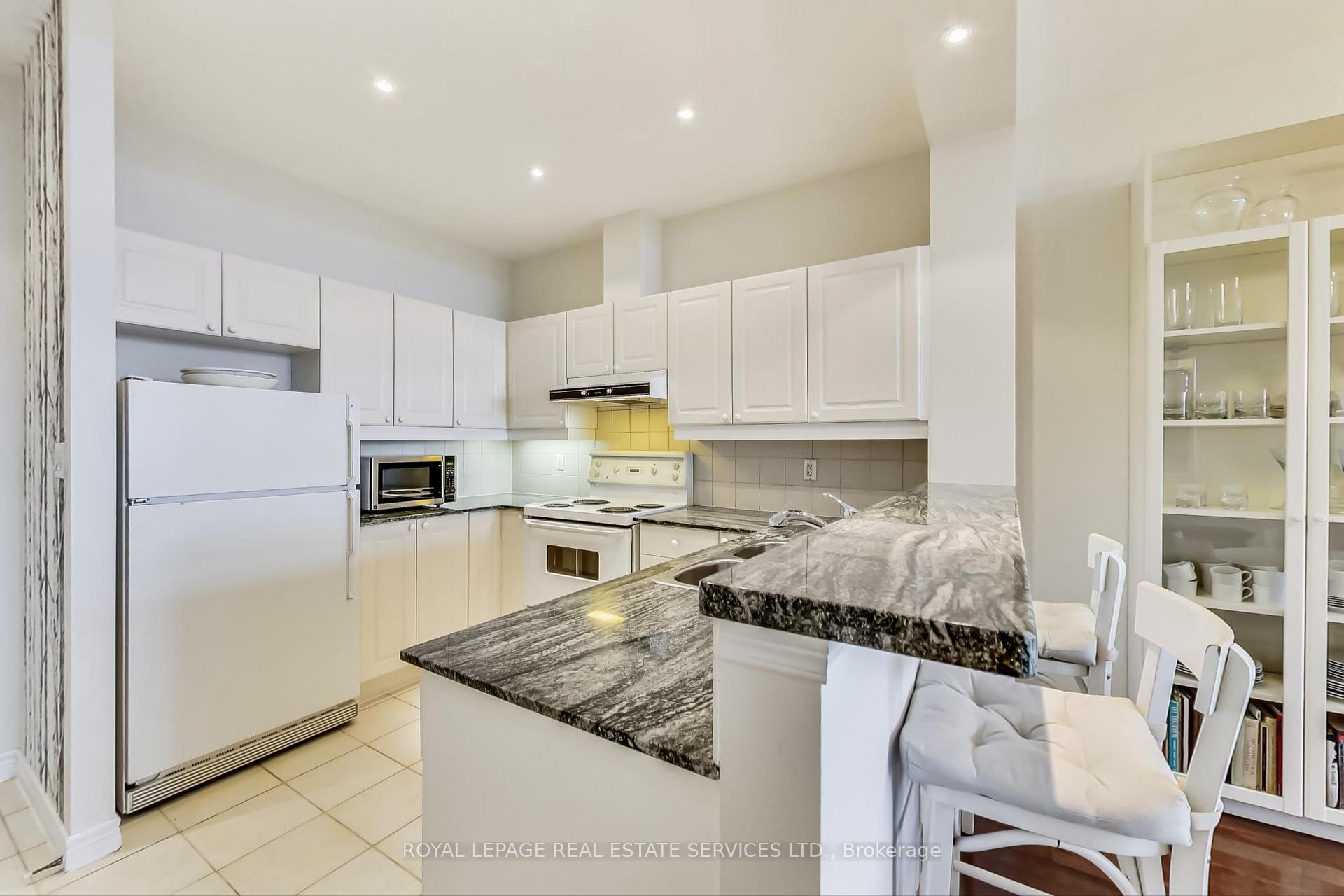 Photo 11 of Unit 618, 1 Leaside Park Drive, Toronto, Leaside — HOMEH