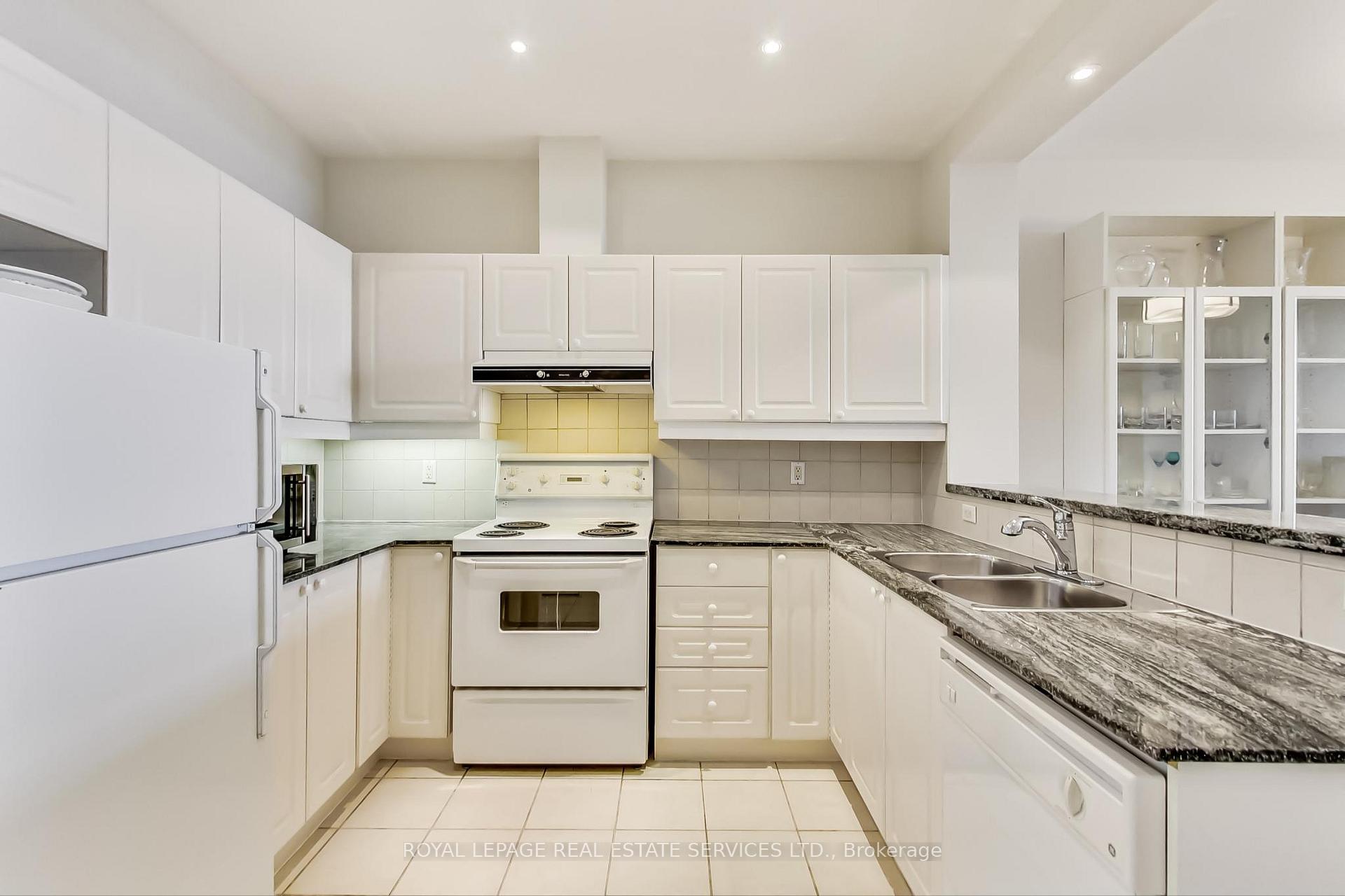 Photo 12 of Unit 618, 1 Leaside Park Drive, Toronto, Leaside — HOMEH