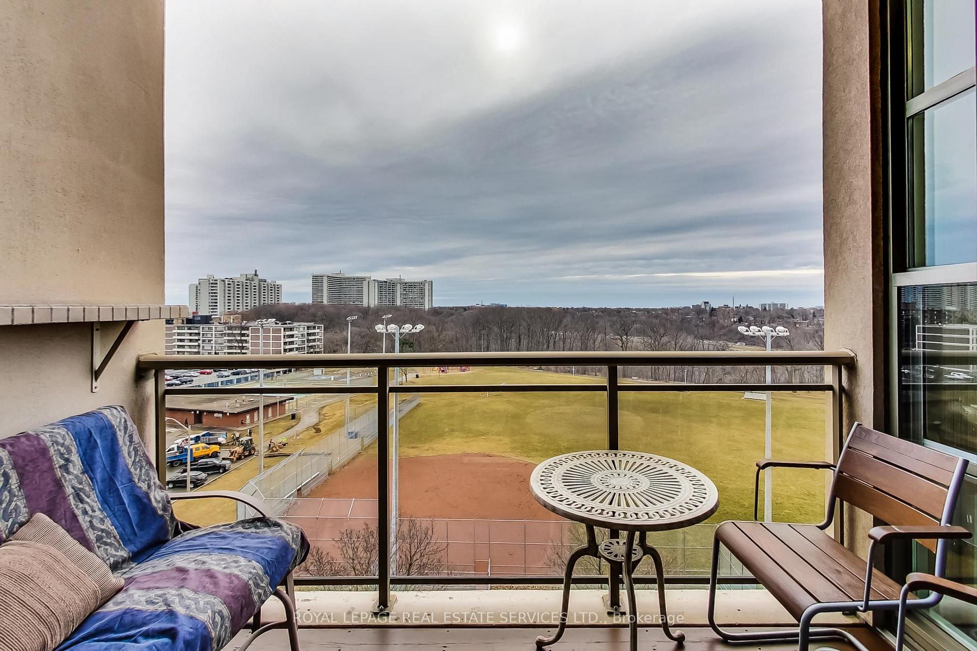 Photo 23 of Unit 618, 1 Leaside Park Drive, Toronto, Leaside — HOMEH