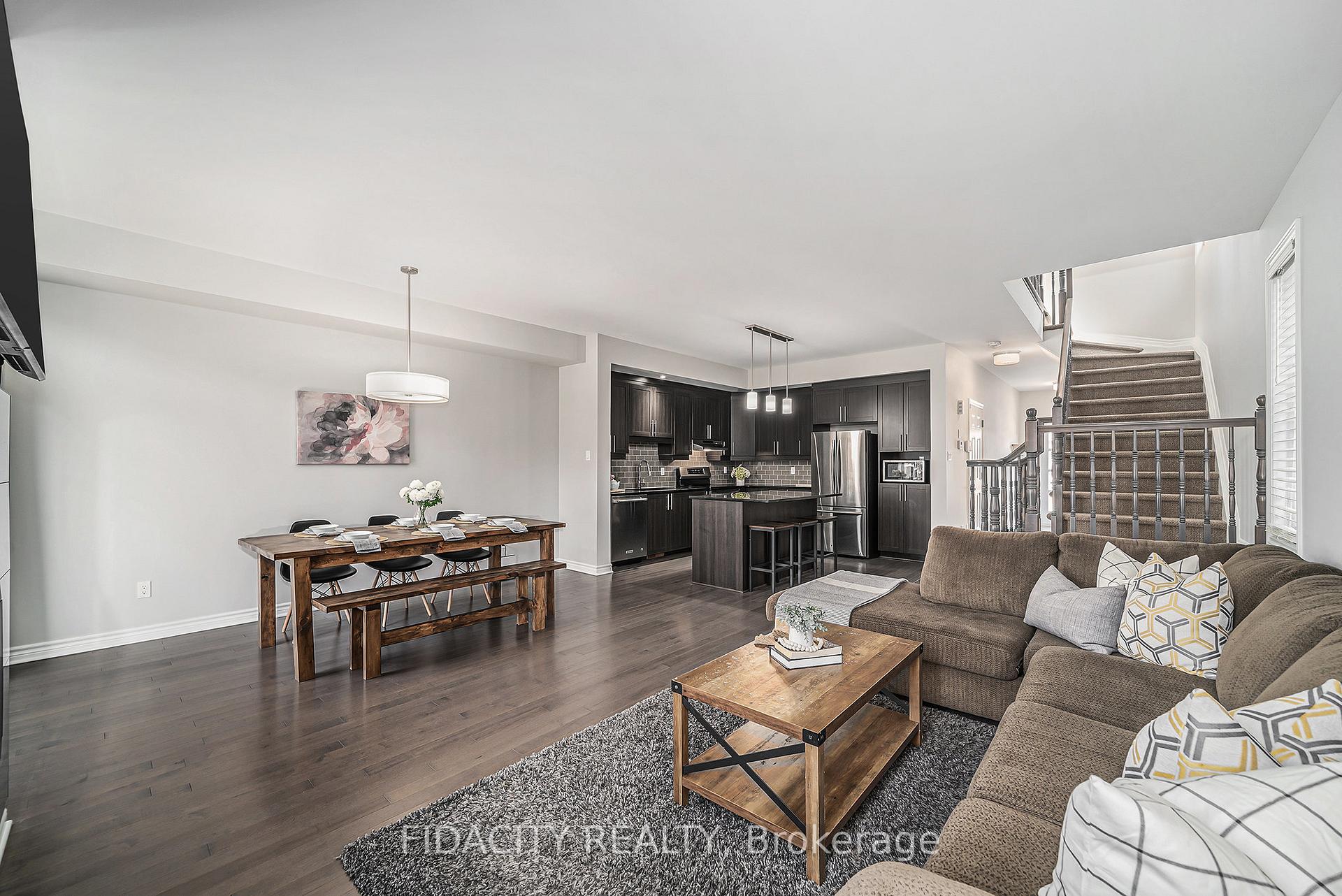 Photo 4 of 233 King Street, Carleton Place — HOMEH