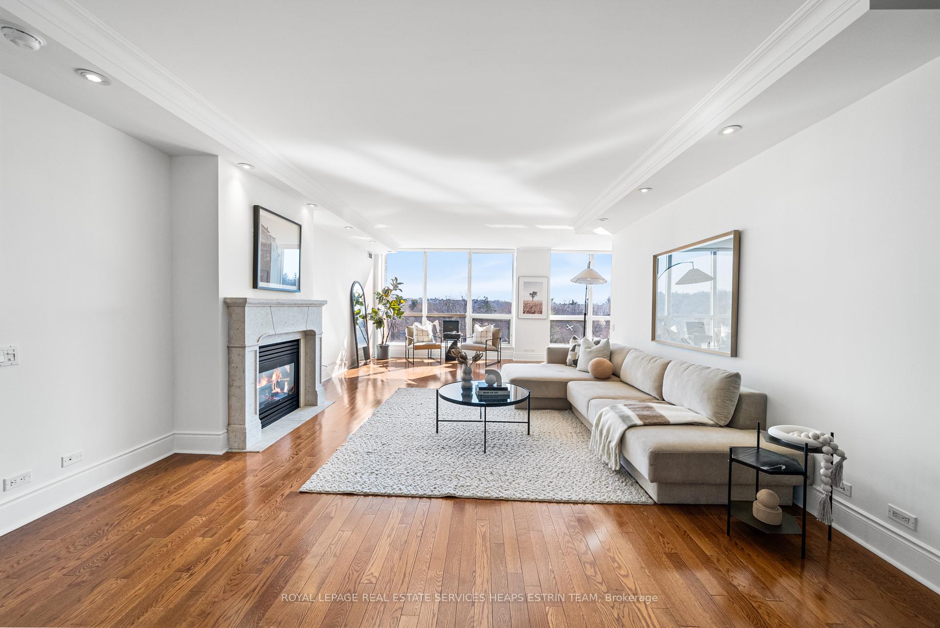 Photo 4 of Unit 922, 3600 Yonge Street, Toronto, Bedford Park-Nortown — HOMEH