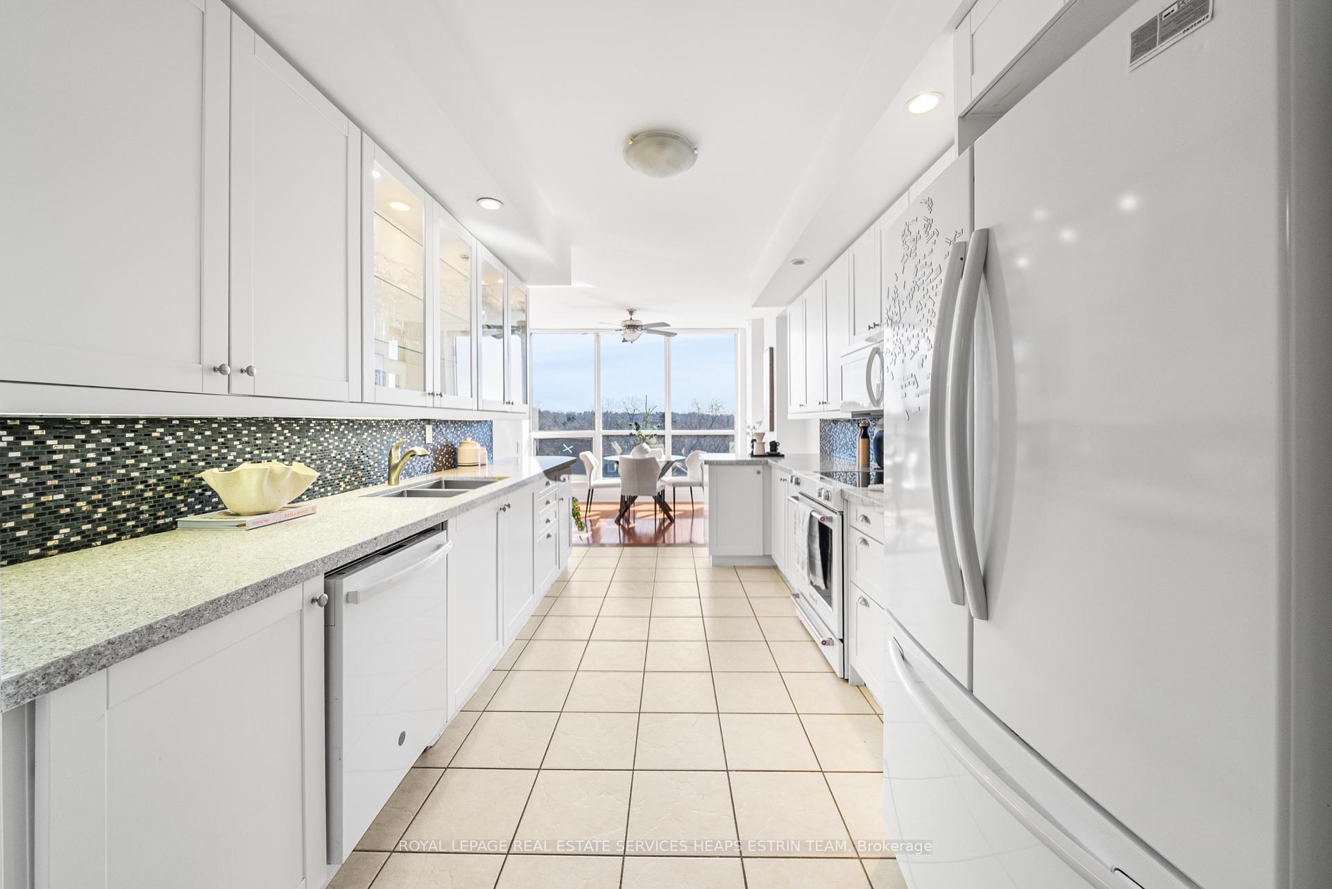 Photo 11 of Unit 922, 3600 Yonge Street, Toronto, Bedford Park-Nortown — HOMEH