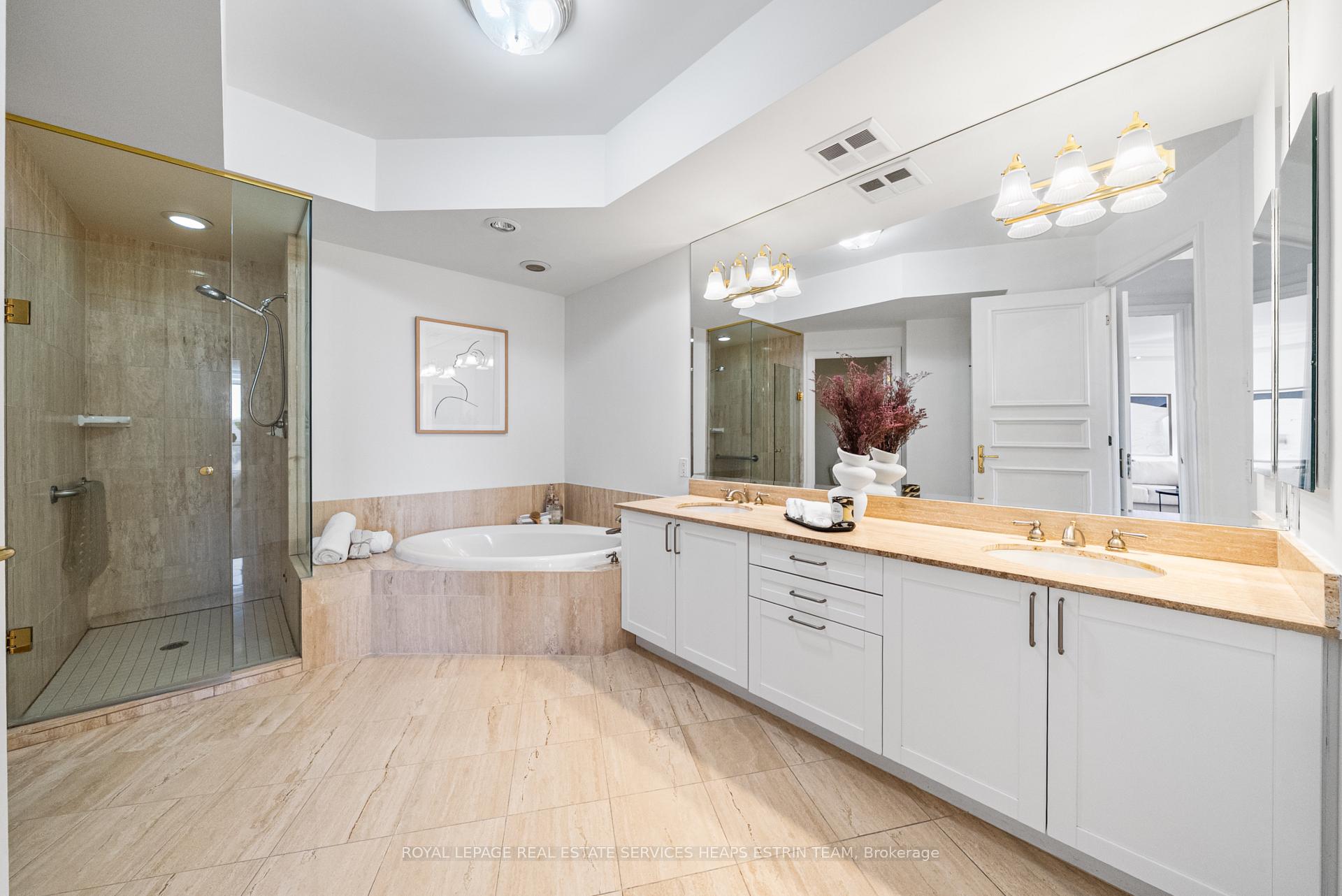 Photo 19 of Unit 922, 3600 Yonge Street, Toronto, Bedford Park-Nortown — HOMEH
