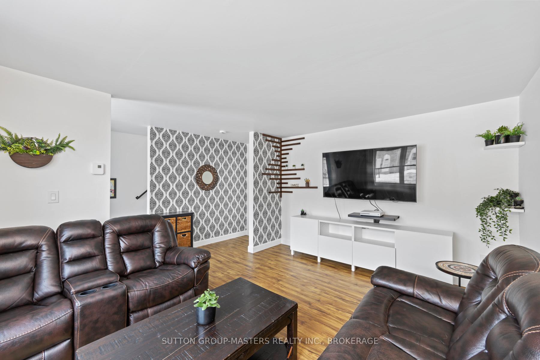 Photo 11 of Unit 71, 4 Rosemund Crescent, Kingston, West of Sir John A. Blvd — HOMEH