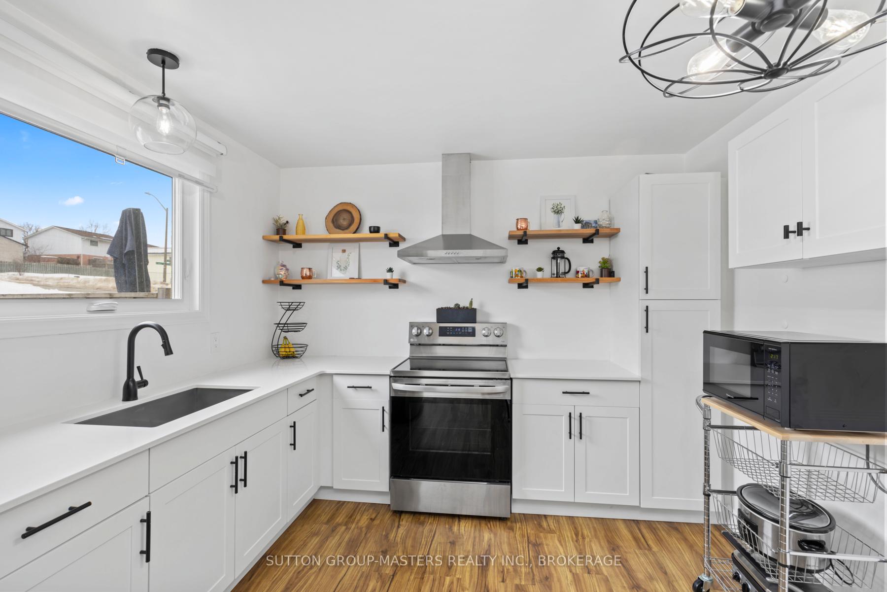 Photo 15 of Unit 71, 4 Rosemund Crescent, Kingston, West of Sir John A. Blvd — HOMEH