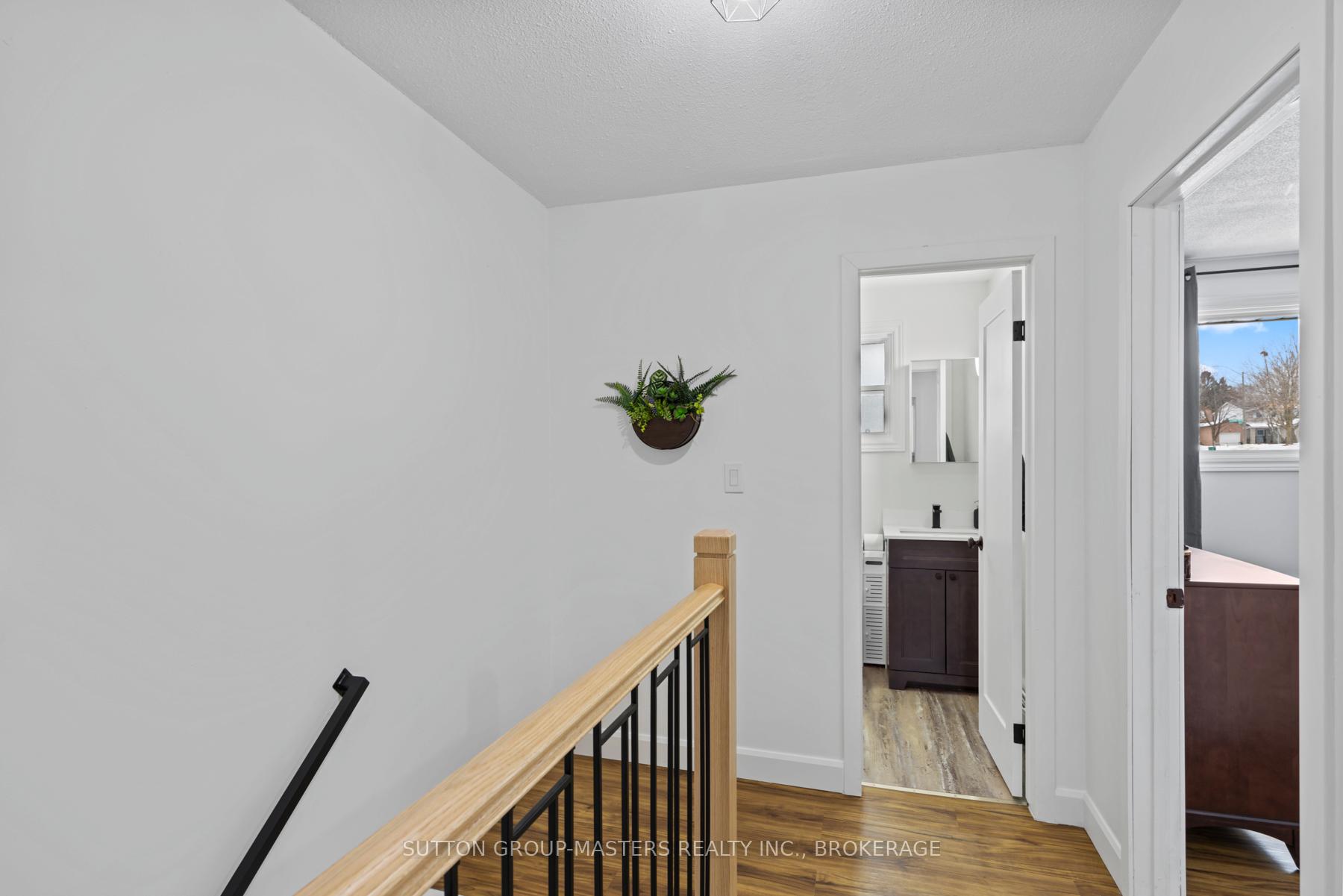 Photo 21 of Unit 71, 4 Rosemund Crescent, Kingston, West of Sir John A. Blvd — HOMEH