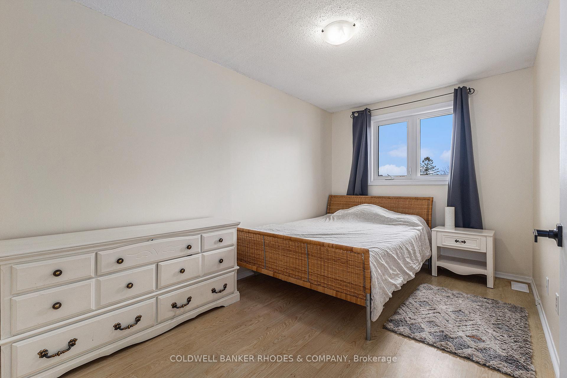 Photo 15 of 37 McCurdy Drive, Ottawa, Kanata - Katimavik — HOMEH